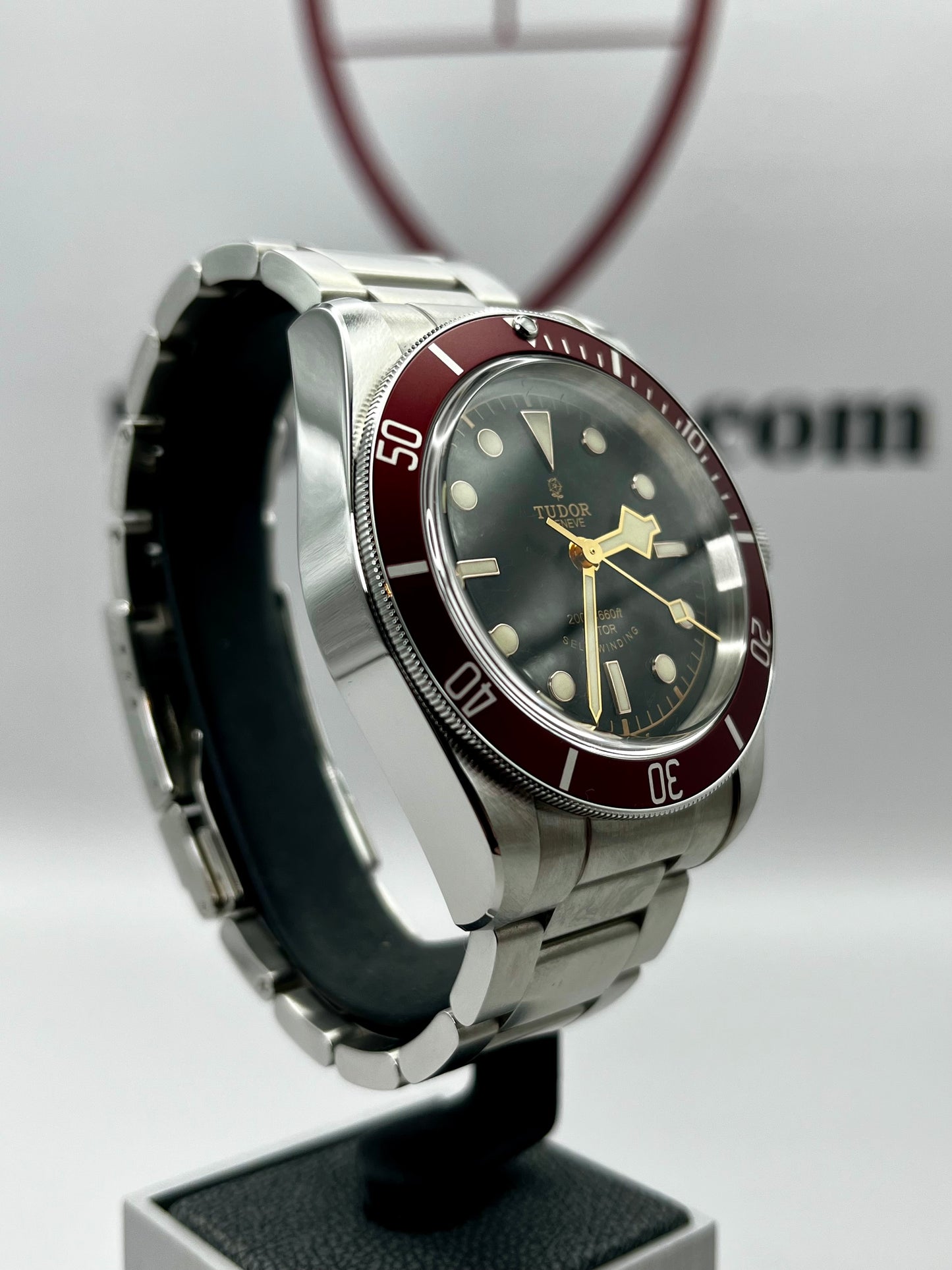 **UNWORN FROM NEW** 2017 TUDOR Black Bay 41mm - 79220R - 'Smiley' - Full Set