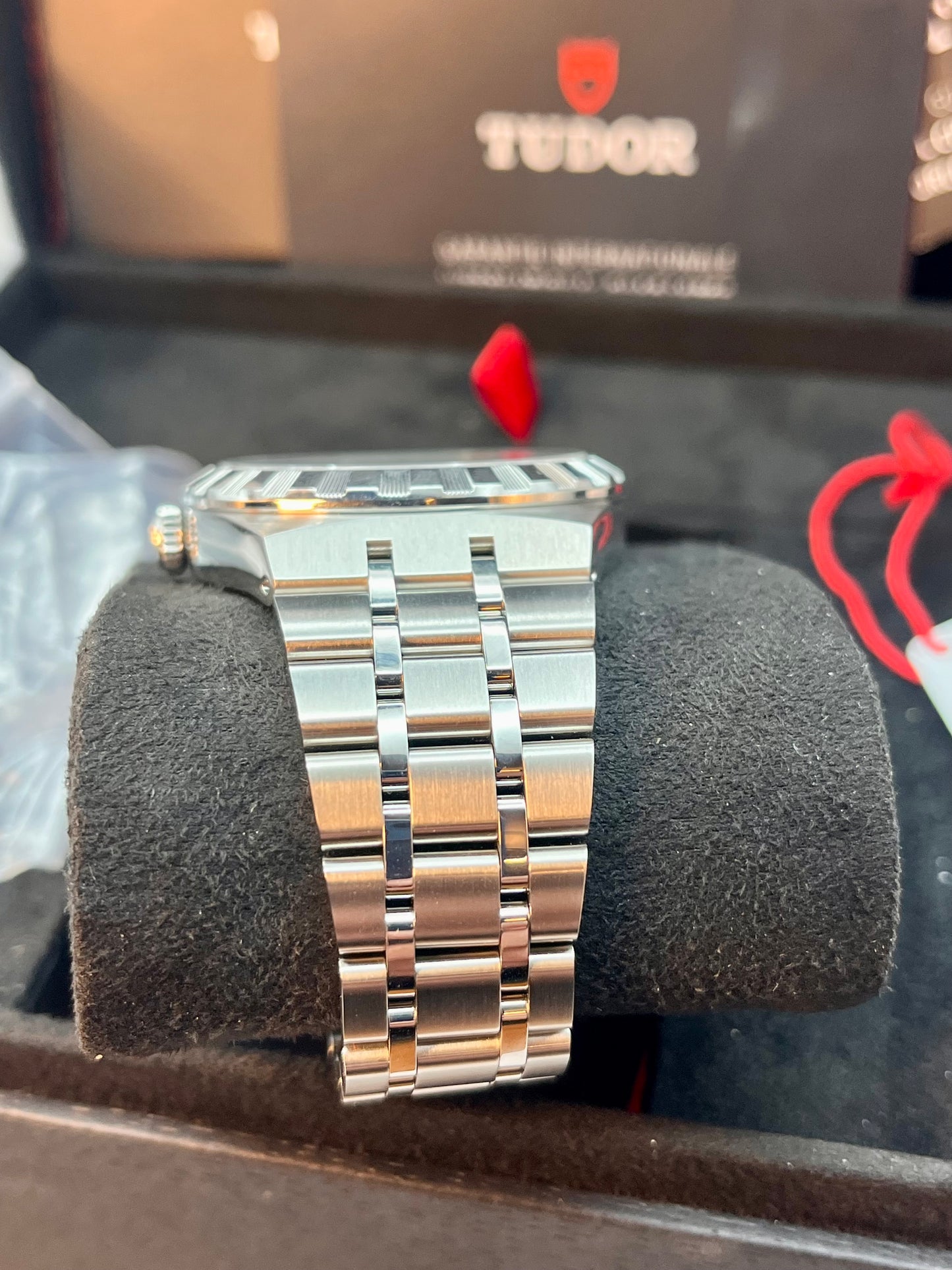 2024 TUDOR Royal Date - 38mm - 28500 - Full Set - Warranty to Sep 2029