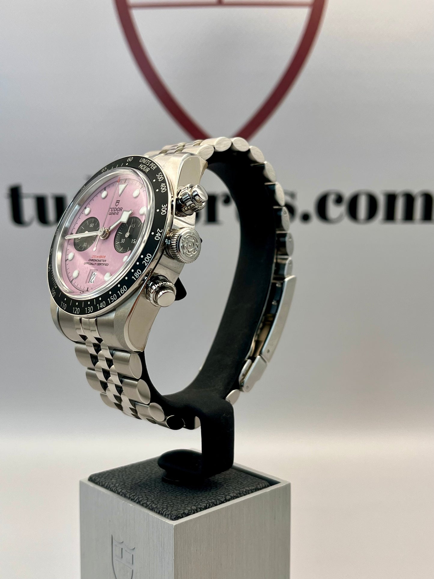 2025 *UNWORN* TUDOR Black Bay Chrono Miami Pink - 79360N - 41mm - Full Set