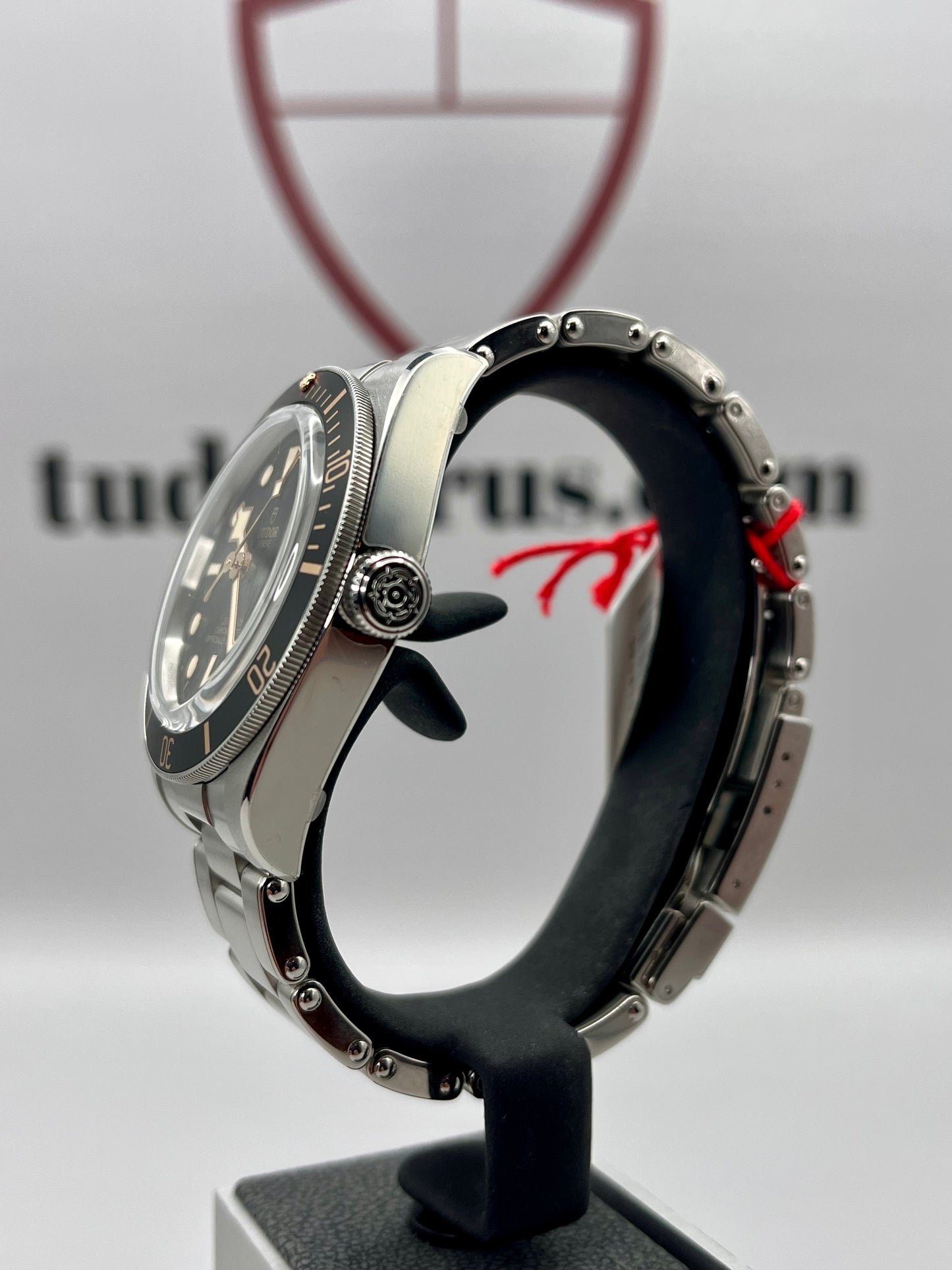 UNWORN 2024 TUDOR Black Bay 58 - 79030N - 39 mm - Full Set - Wrnty to Sep 2029