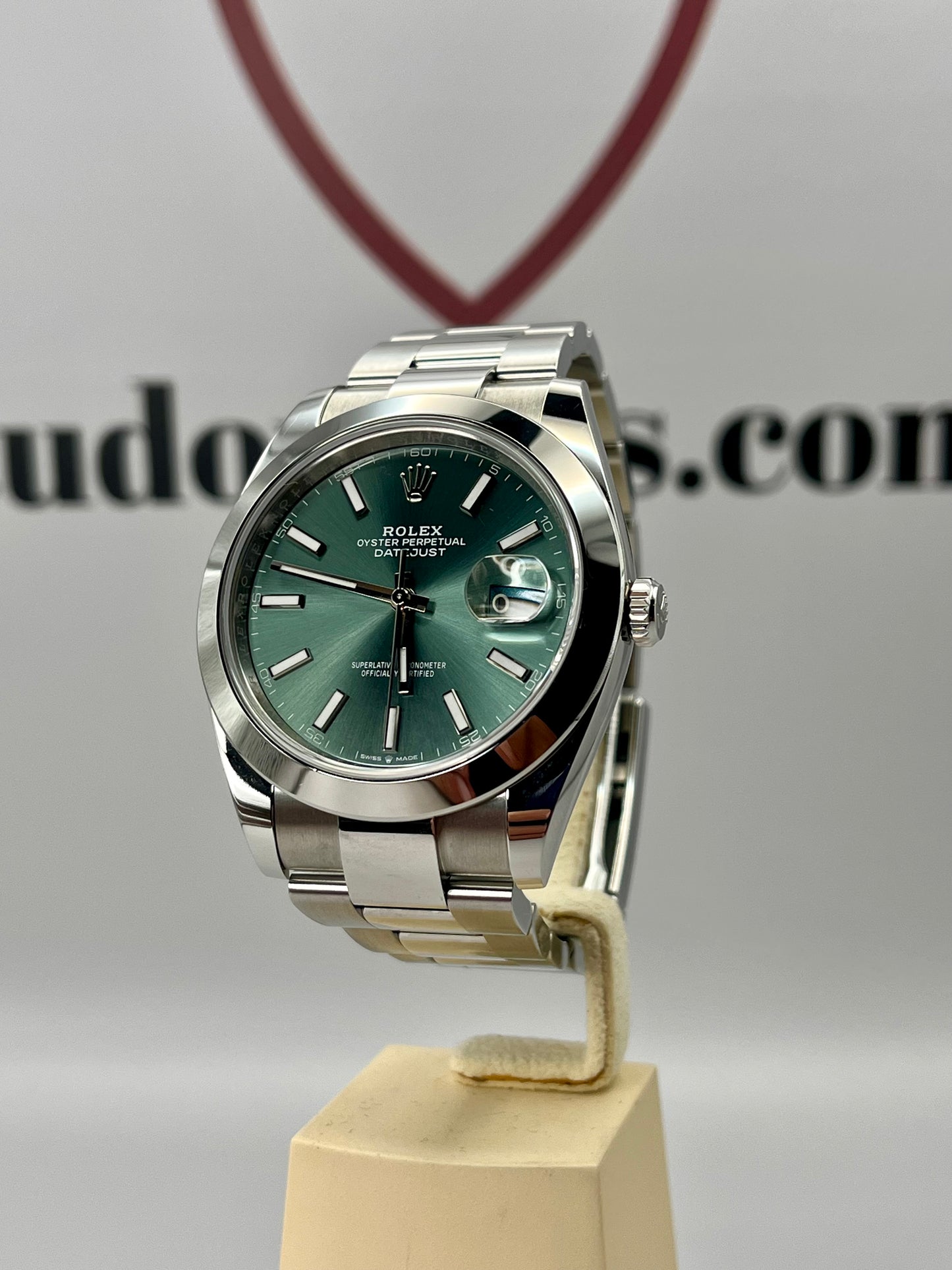 2025 ROLEX Datejust 41mm - 126300 - Mint Green Dial - Full Set