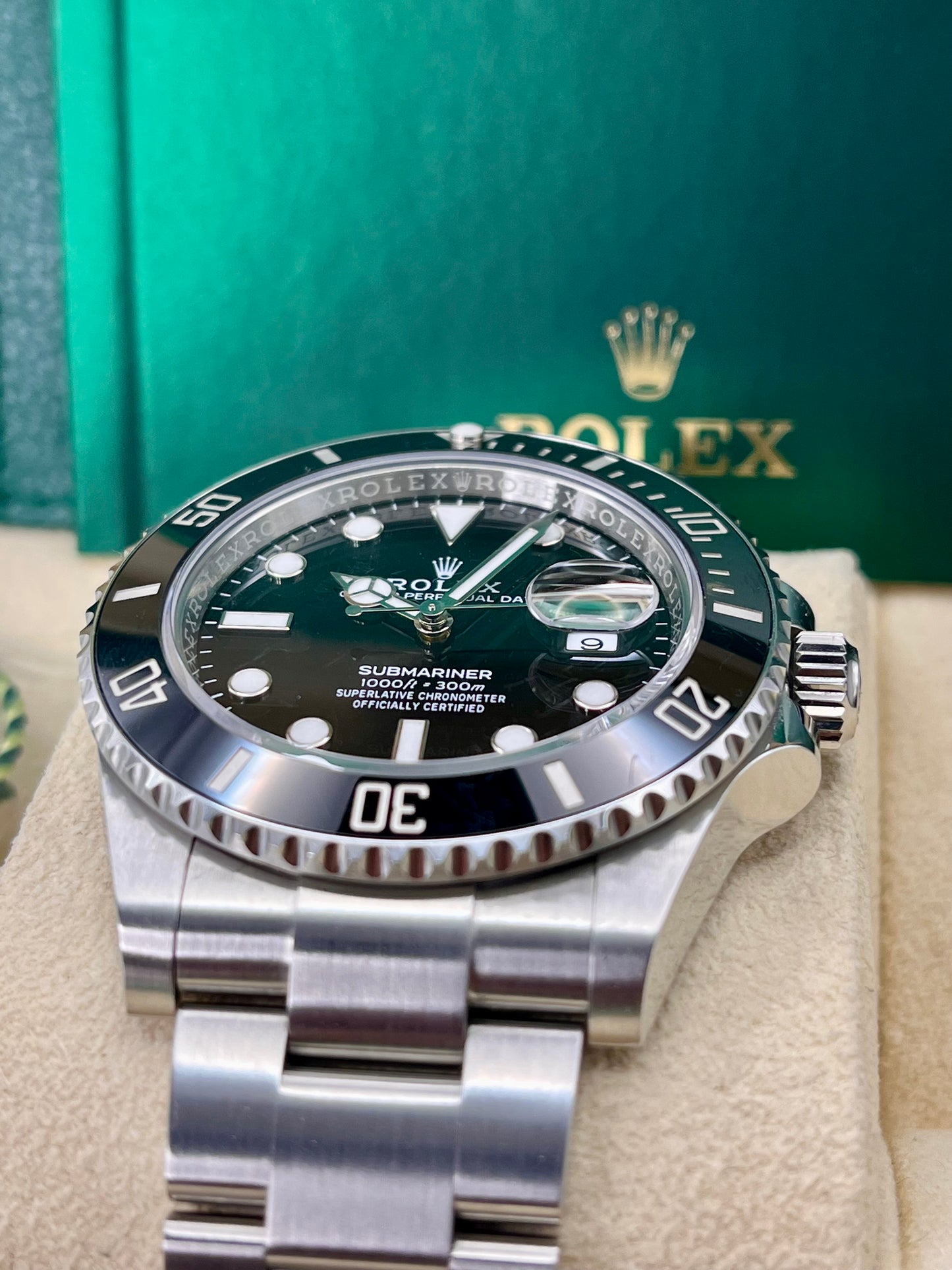 2023 ROLEX Submariner Date - 126610LN - Full Set