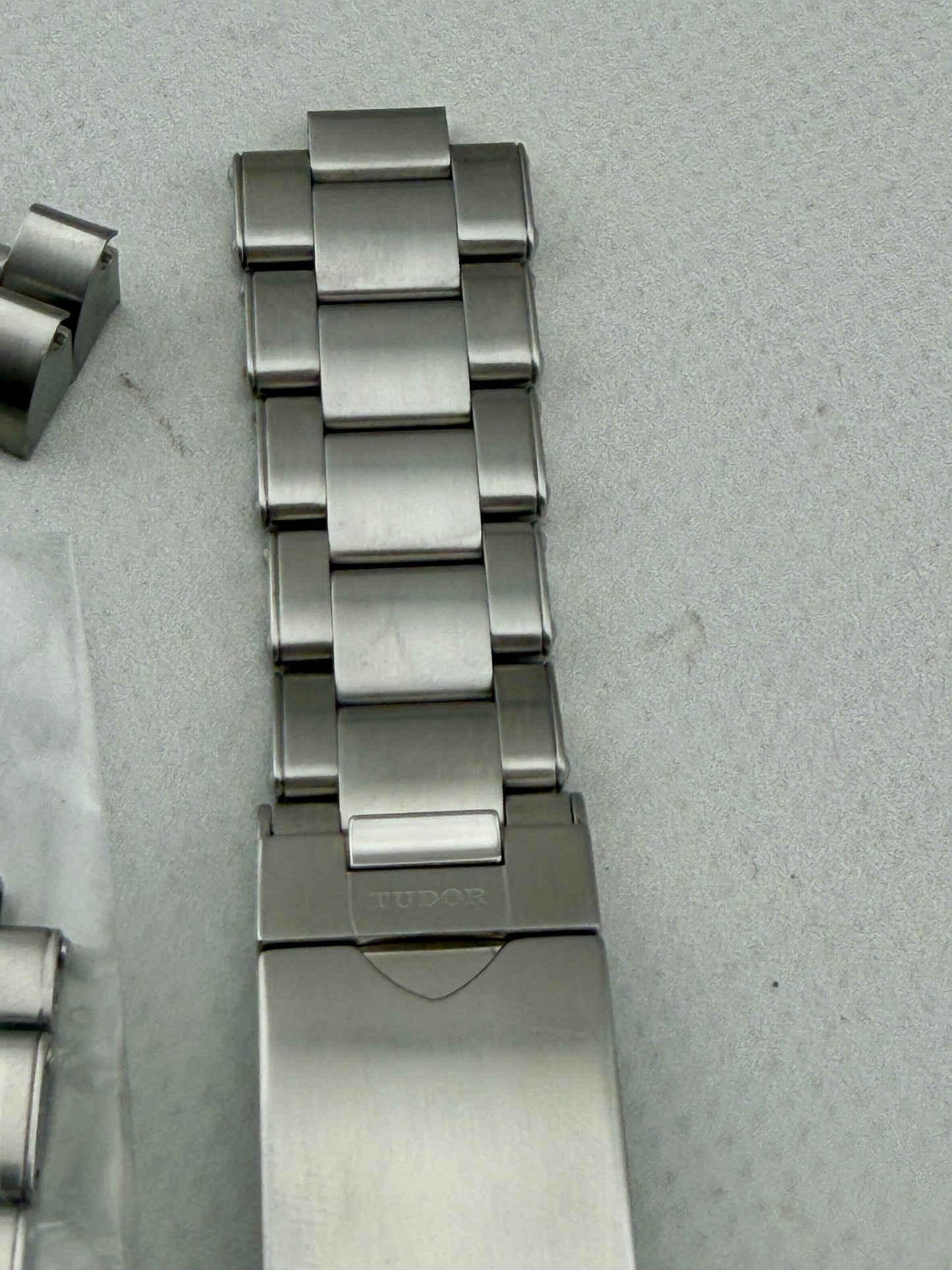 Genuine OEM Tudor Black Bay 22mm Strap + half link included