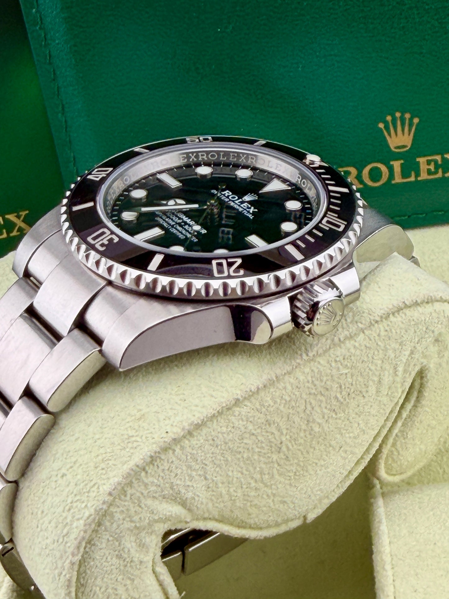 ROLEX Submariner No Date 114060 40mm