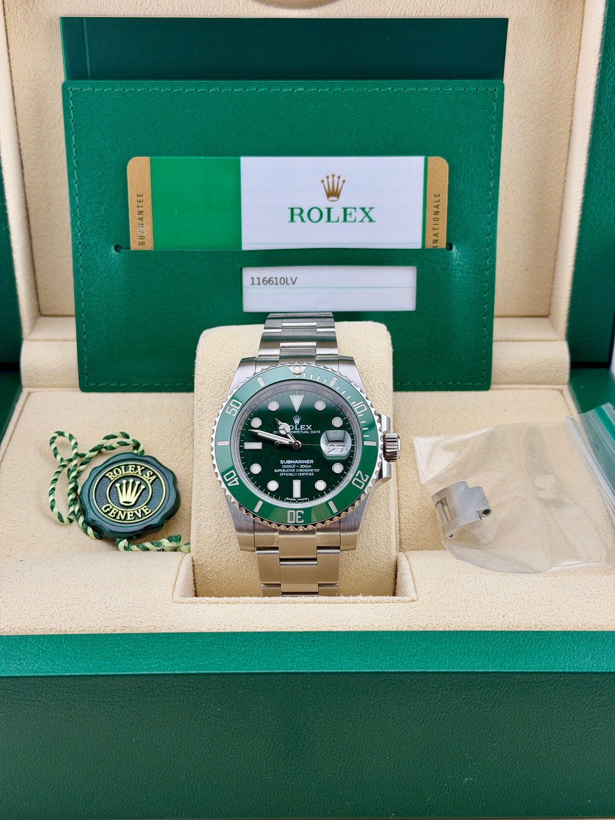 2020 ROLEX Submariner Hulk 116610LV 40mm Immaculate