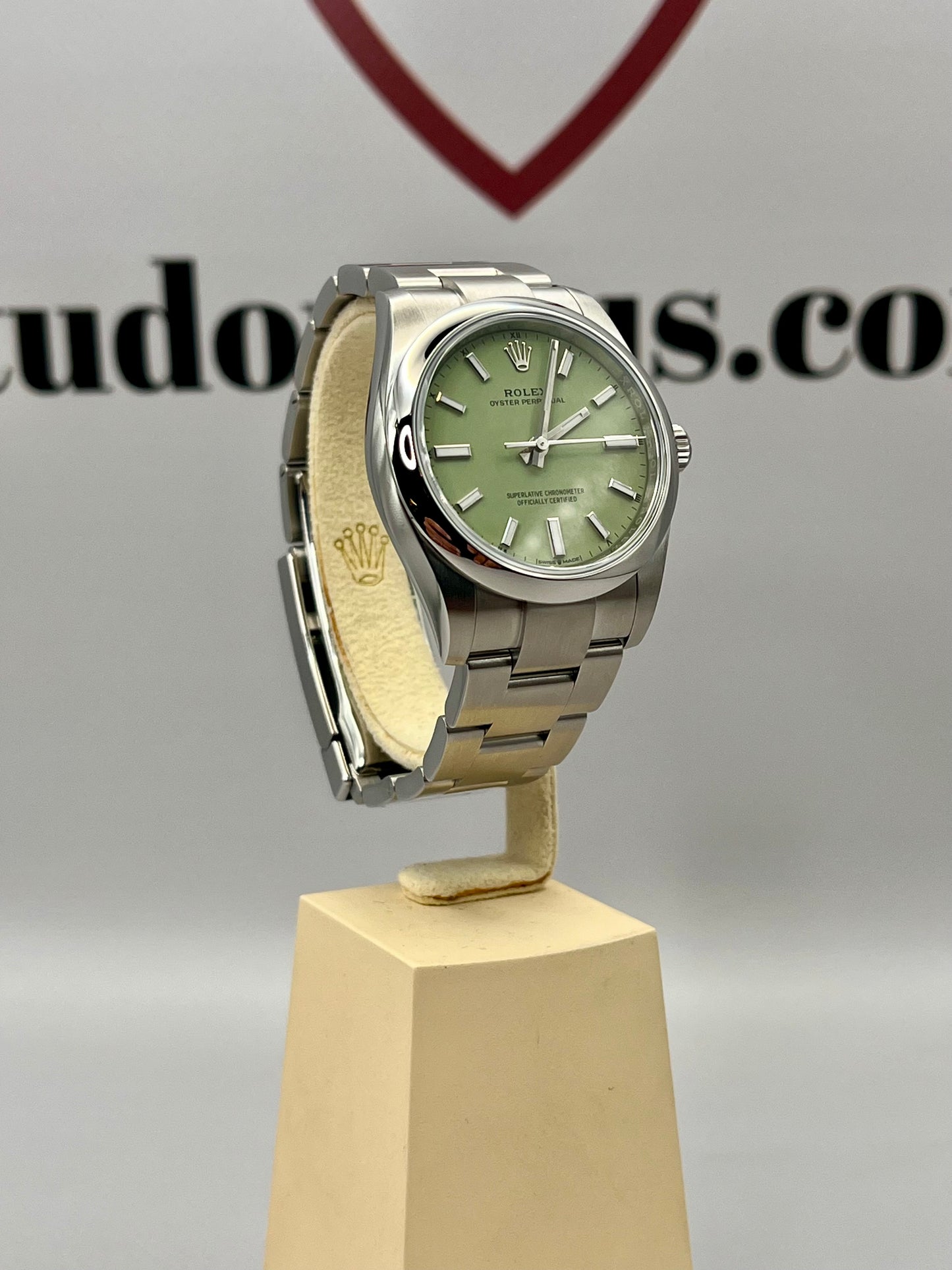 2025 *BRAND NEW* ROLEX OP34 Pistachio - 124200 - 34mm - Full Set