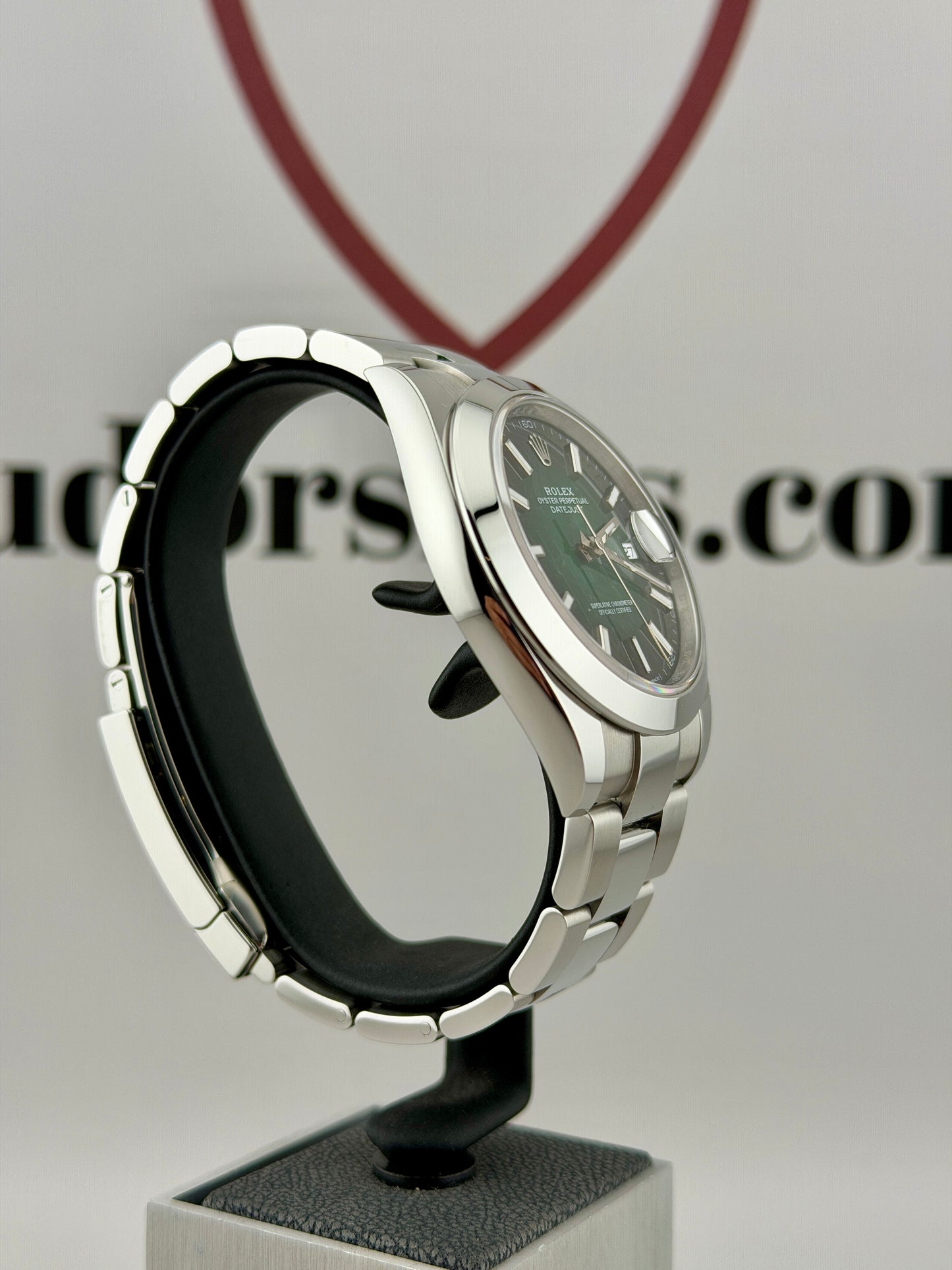 2026 ROLEX DateJust 41 Ombre Green Dial 126300 41mm Full Set