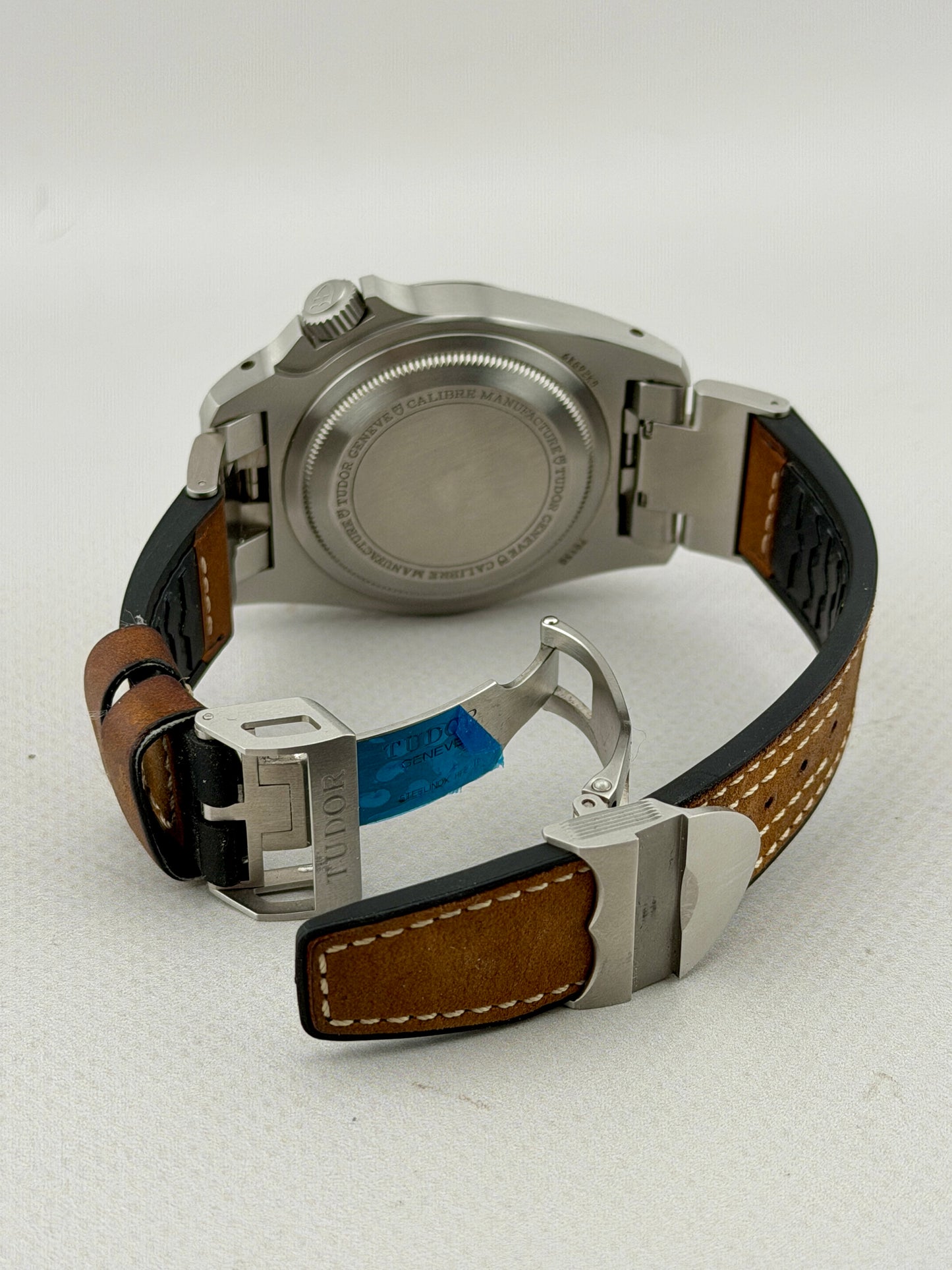 2022 TUDOR P01 42mm 70150 Full Set + Warranty