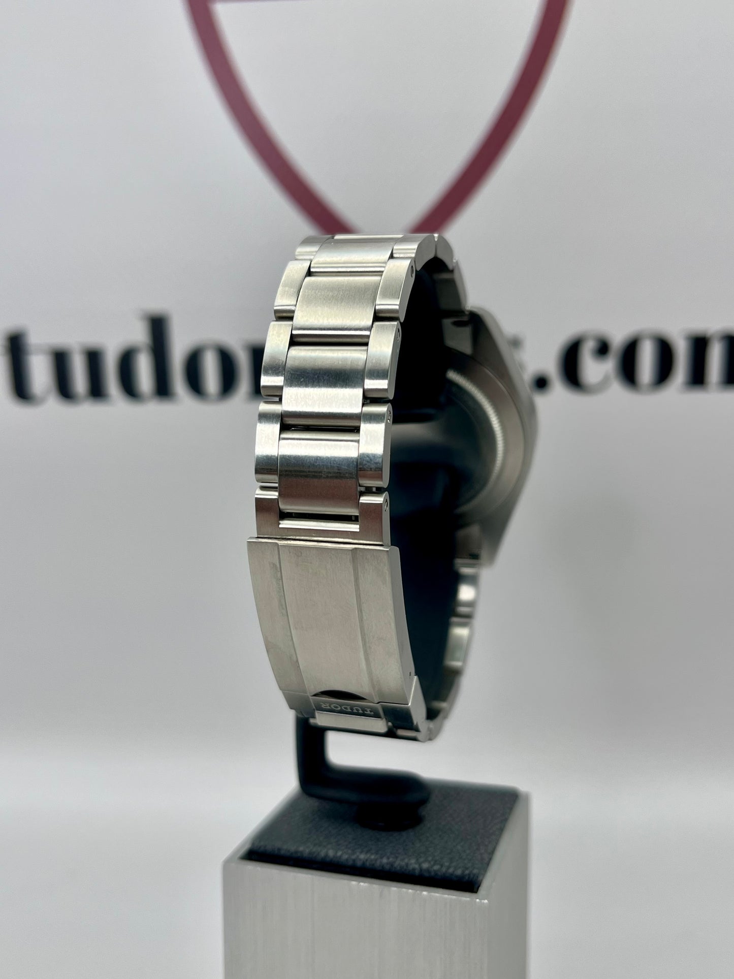 2025 TUDOR Ranger 79950 'Dune' - 39mm - Full Set