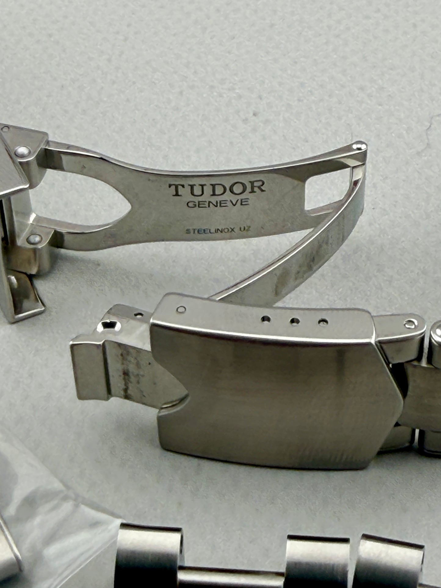 Genuine OEM Tudor Black Bay 22mm Strap + half link included