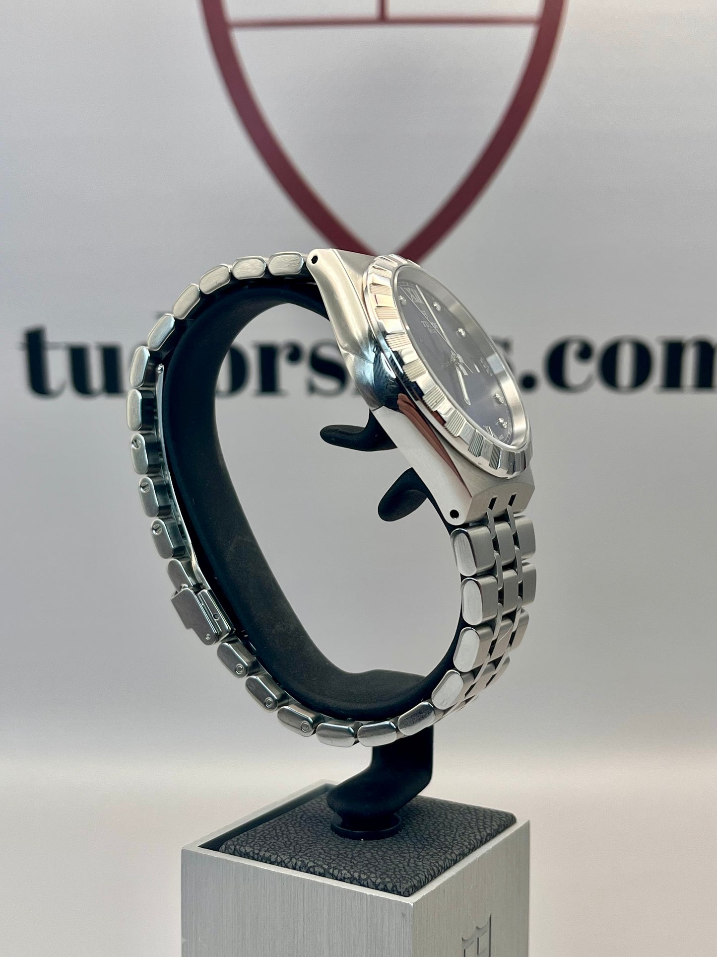 2023 TUDOR Royal 28500 - 38mm - Diamond Markers - Full Set - W'rrnty to Oct 2028