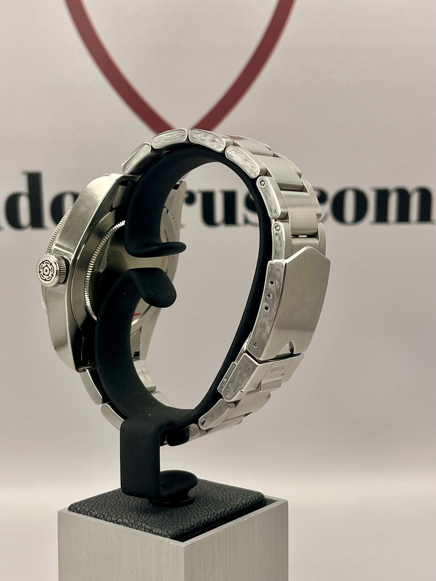 2015 TUDOR Black Bay 79220B 'Smiley ' - 41mm - Full Set - Beautiful Condition