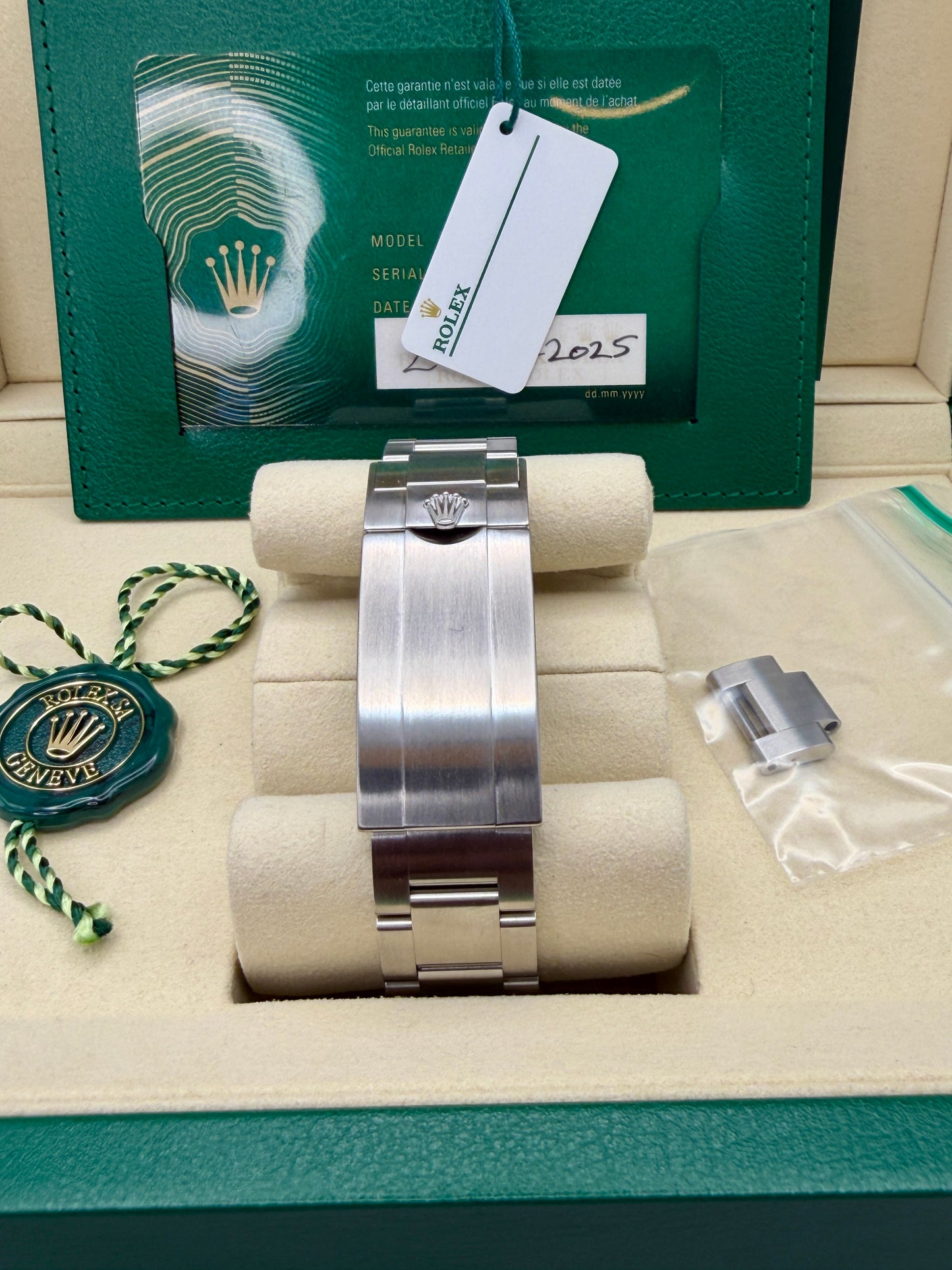 2025 ROLEX Submariner Date 126610LN 41mm Full Set