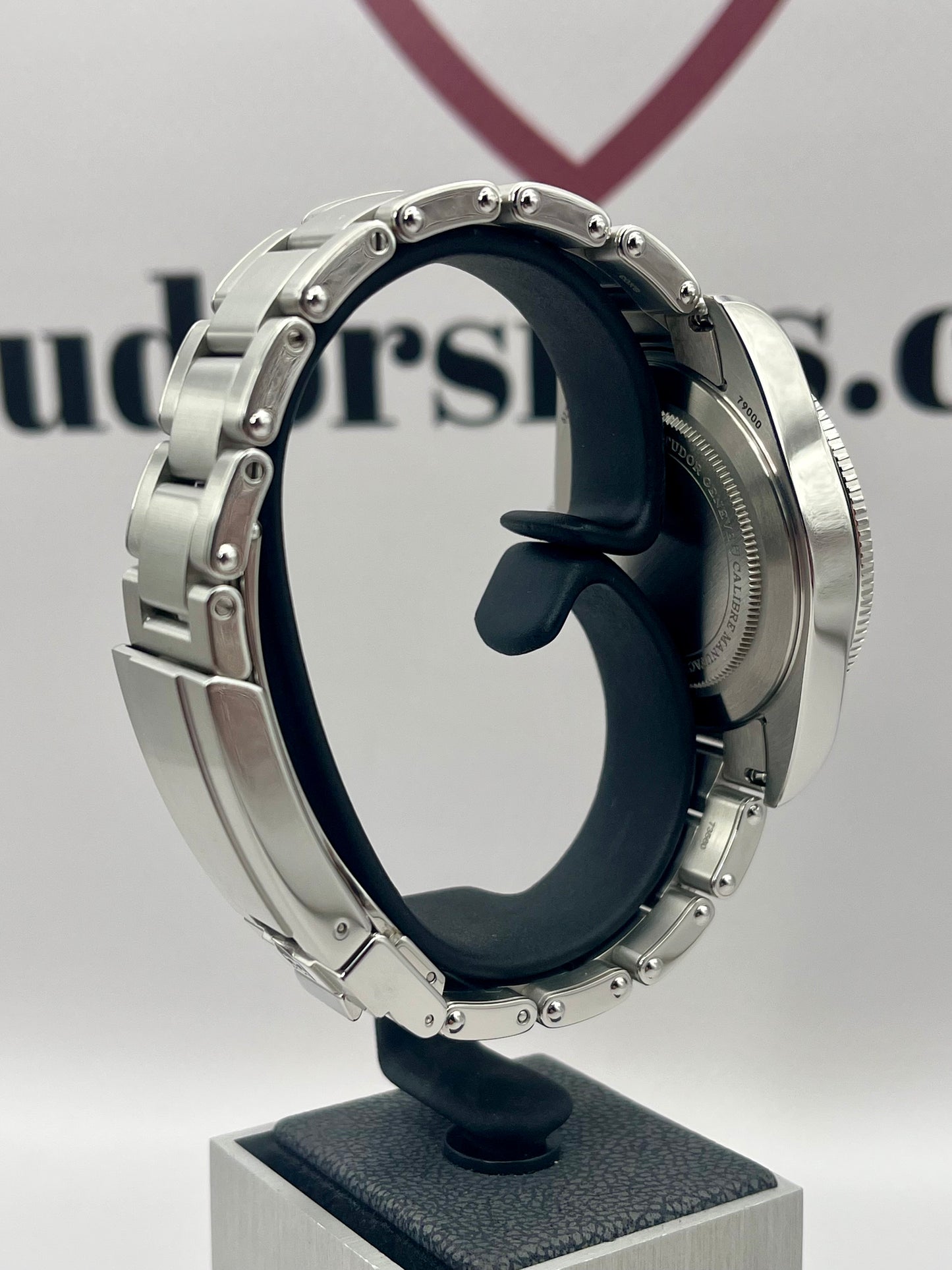 2024 TUDOR Black Bay 54 - M79000 - 37mm - Immaculate