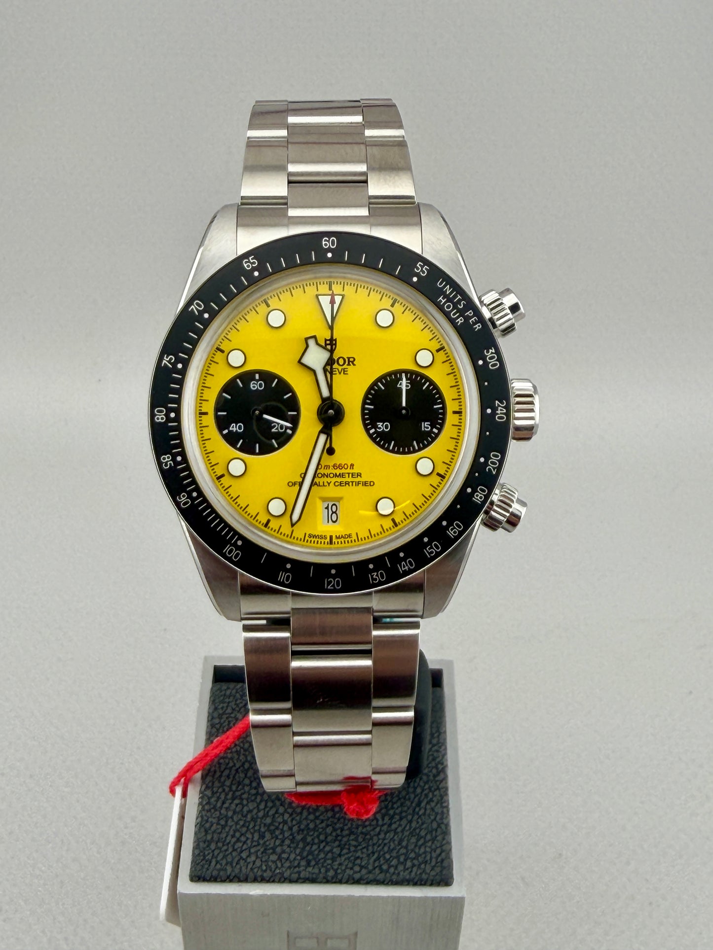 New Release TUDOR Black Bay Chrono Bumblebee 39mm Full Set