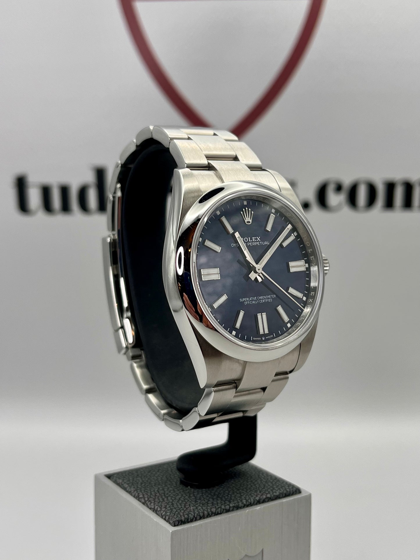 2024 ROLEX Oyster Perpetual 41mm - 124300 - Full Set - Warranty to June 2029