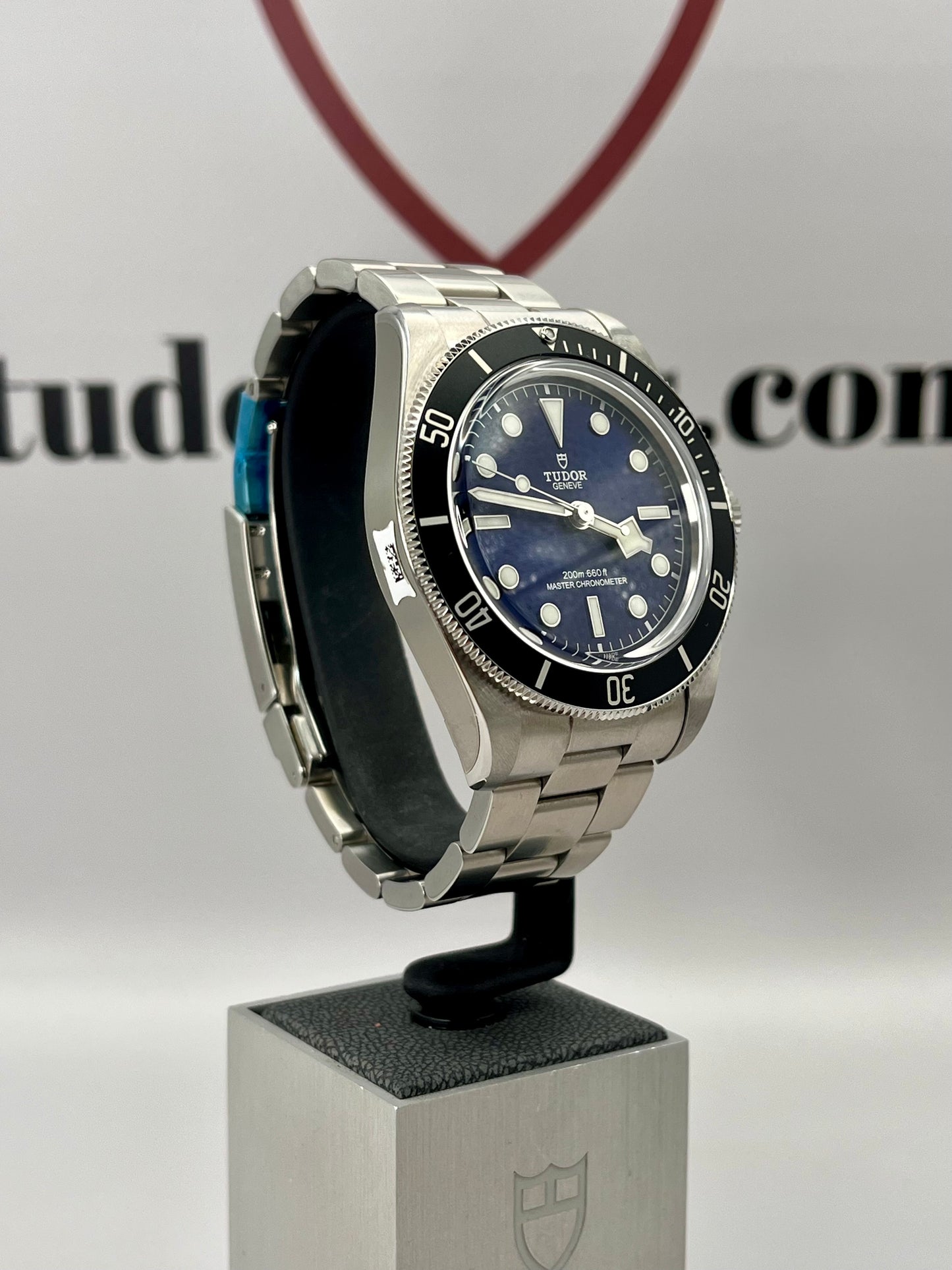 2025 **UNWORN** TUDOR Black Bay 68 - 43mm - M7943A1A0NU