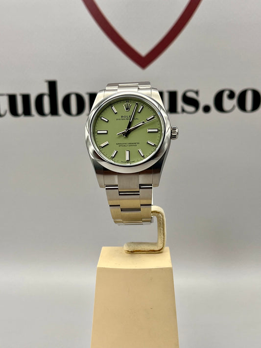2025 *BRAND NEW* ROLEX OP34 Pistachio - 124200 - 34mm - Full Set