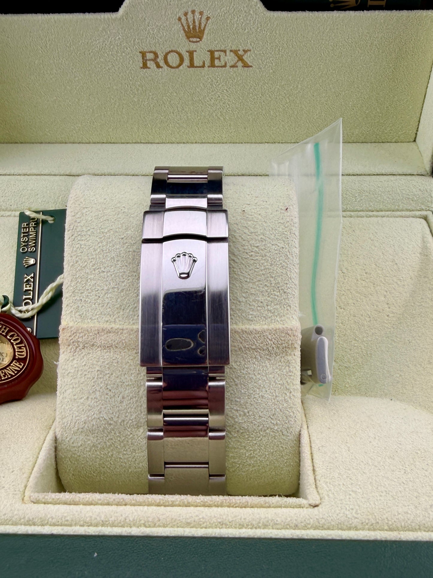 ROLEX DateJust 36 116200 36mm Roulette Date Full Set & Serviced