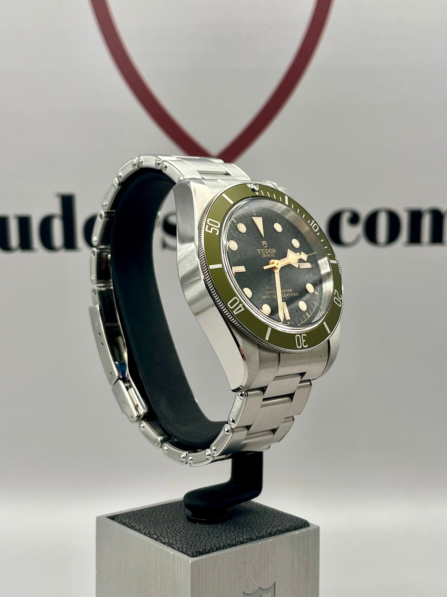 2022 TUDOR Black Bay 79230G 'Harrods' Edition - 41mm - Full Set