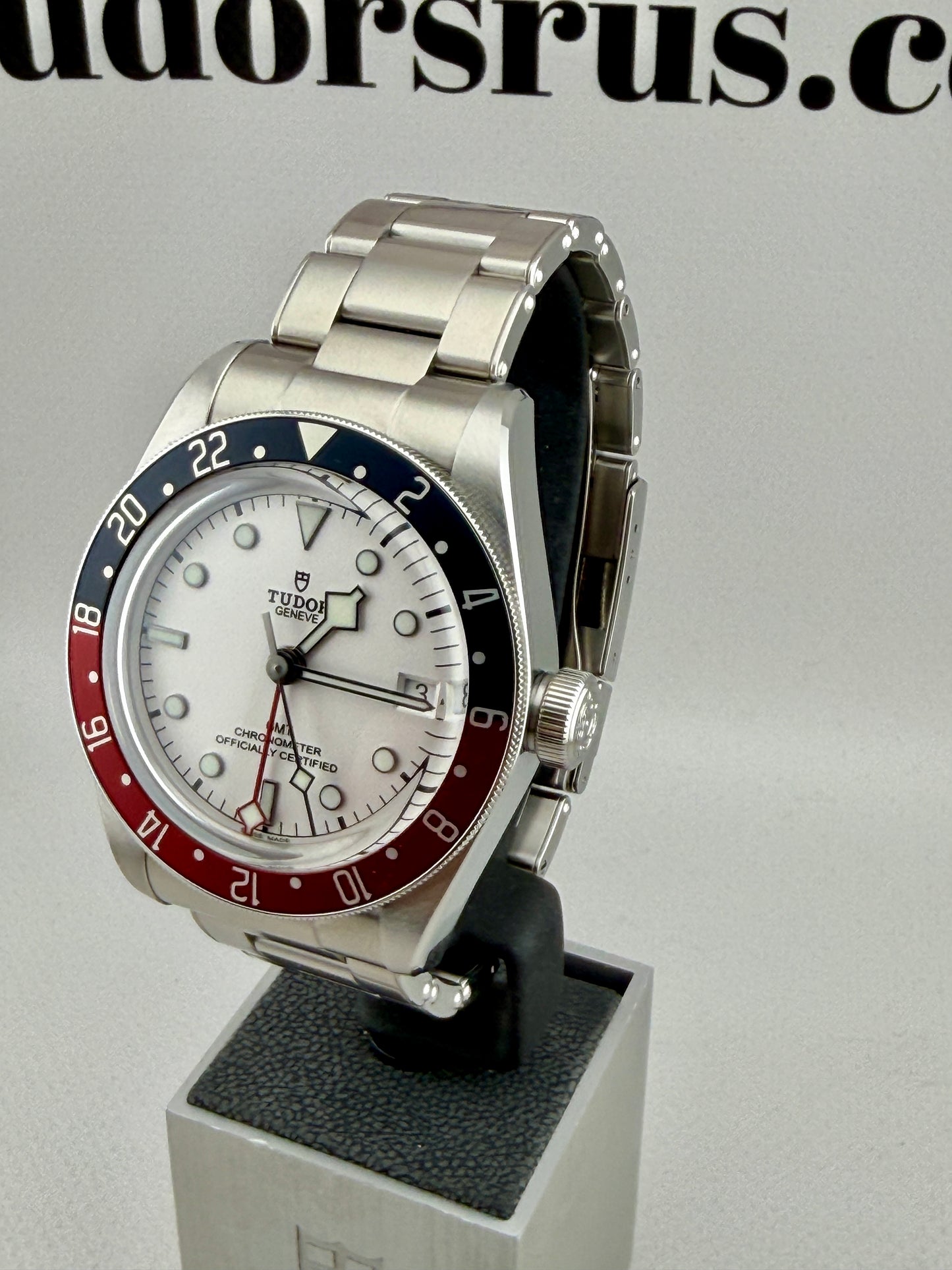 New/Unworn 2026 TUDOR Black Bay GMT Pepsi Polar 41mm 79830RB