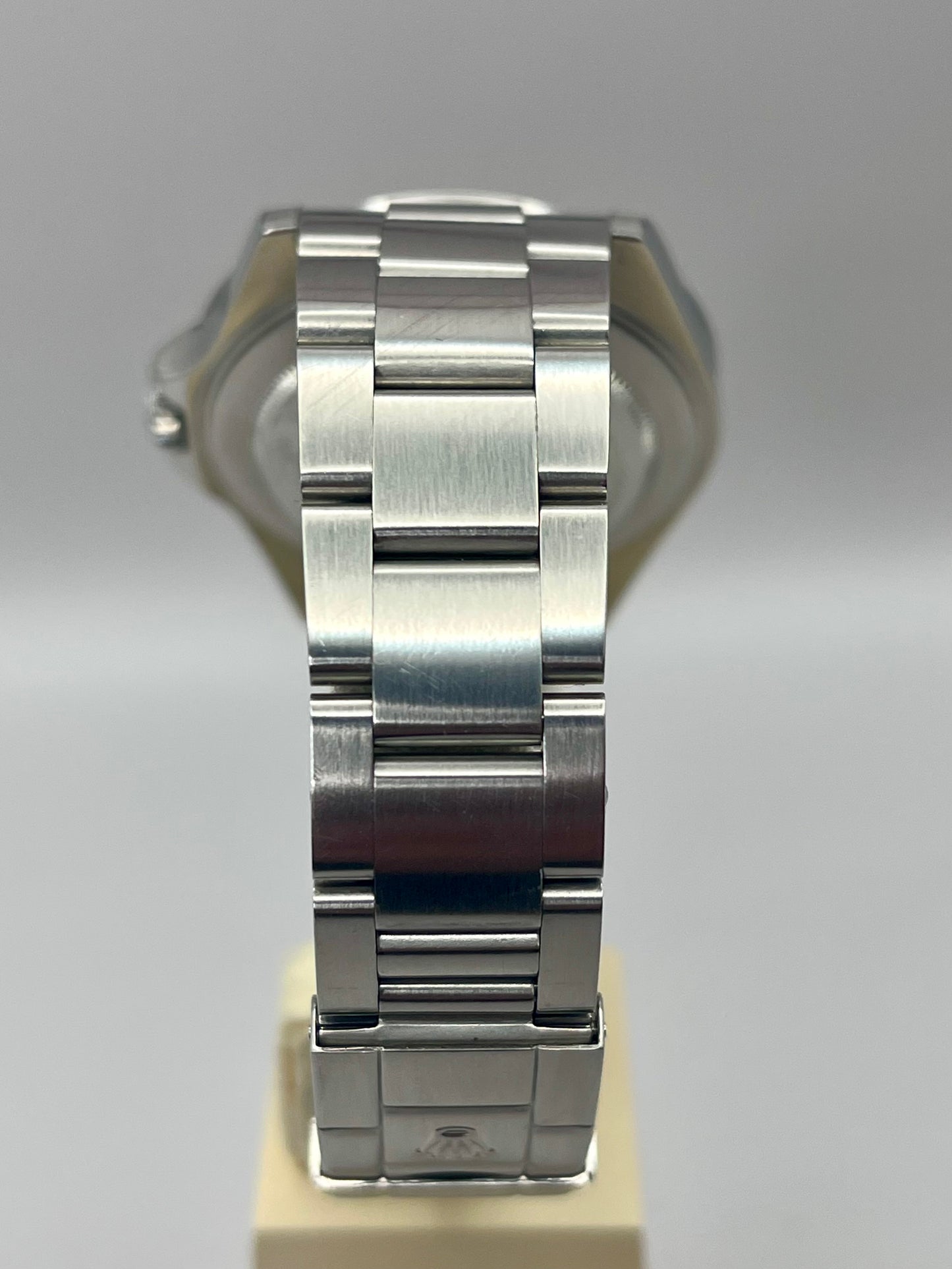 ROLEX Explorer II GMT 40mm 16570 Polar Serviced by Rolex
