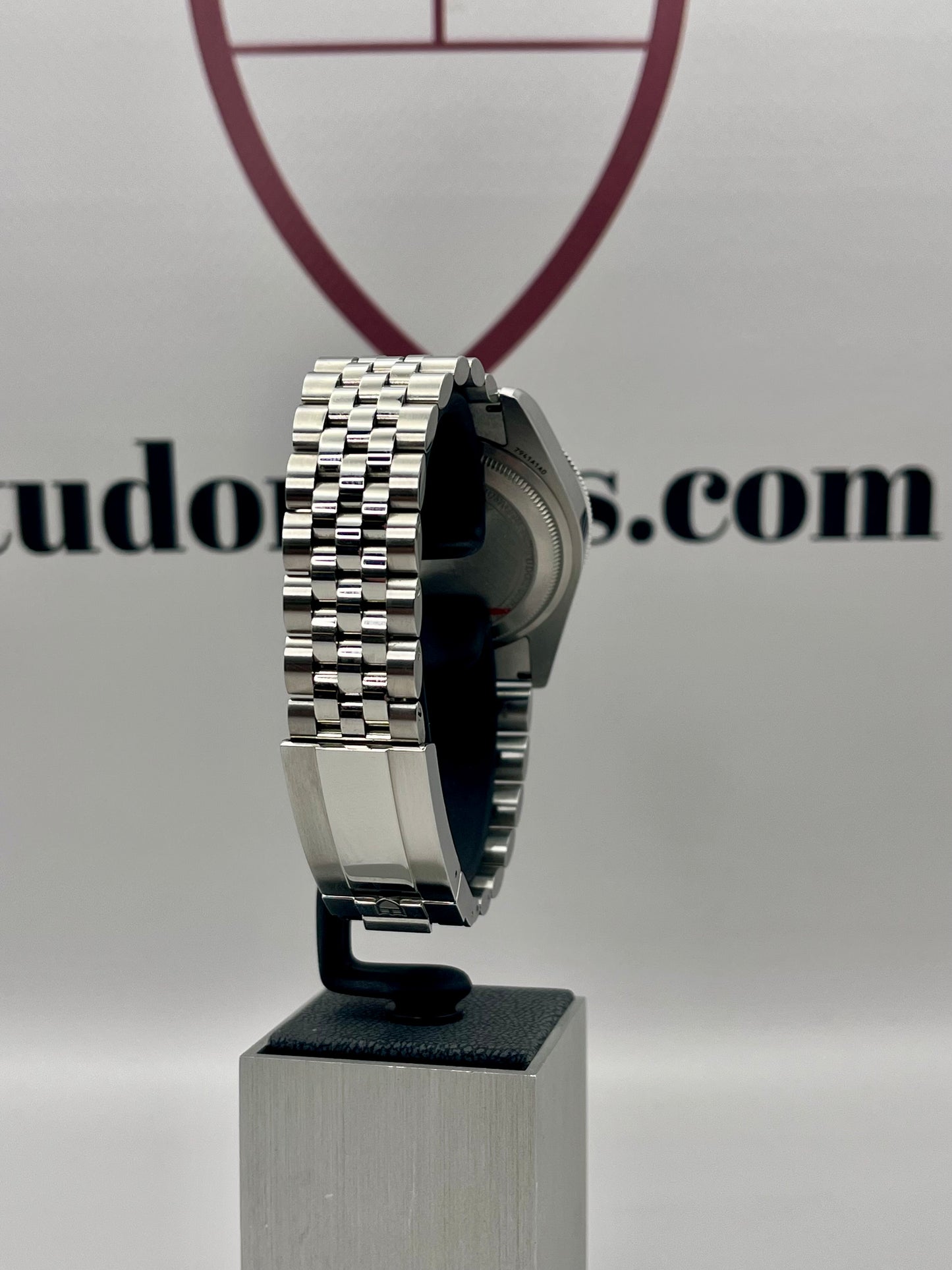 2025 TUDOR Black Bay 'Mono' - 41mm - M7941A1A0NU - METAS