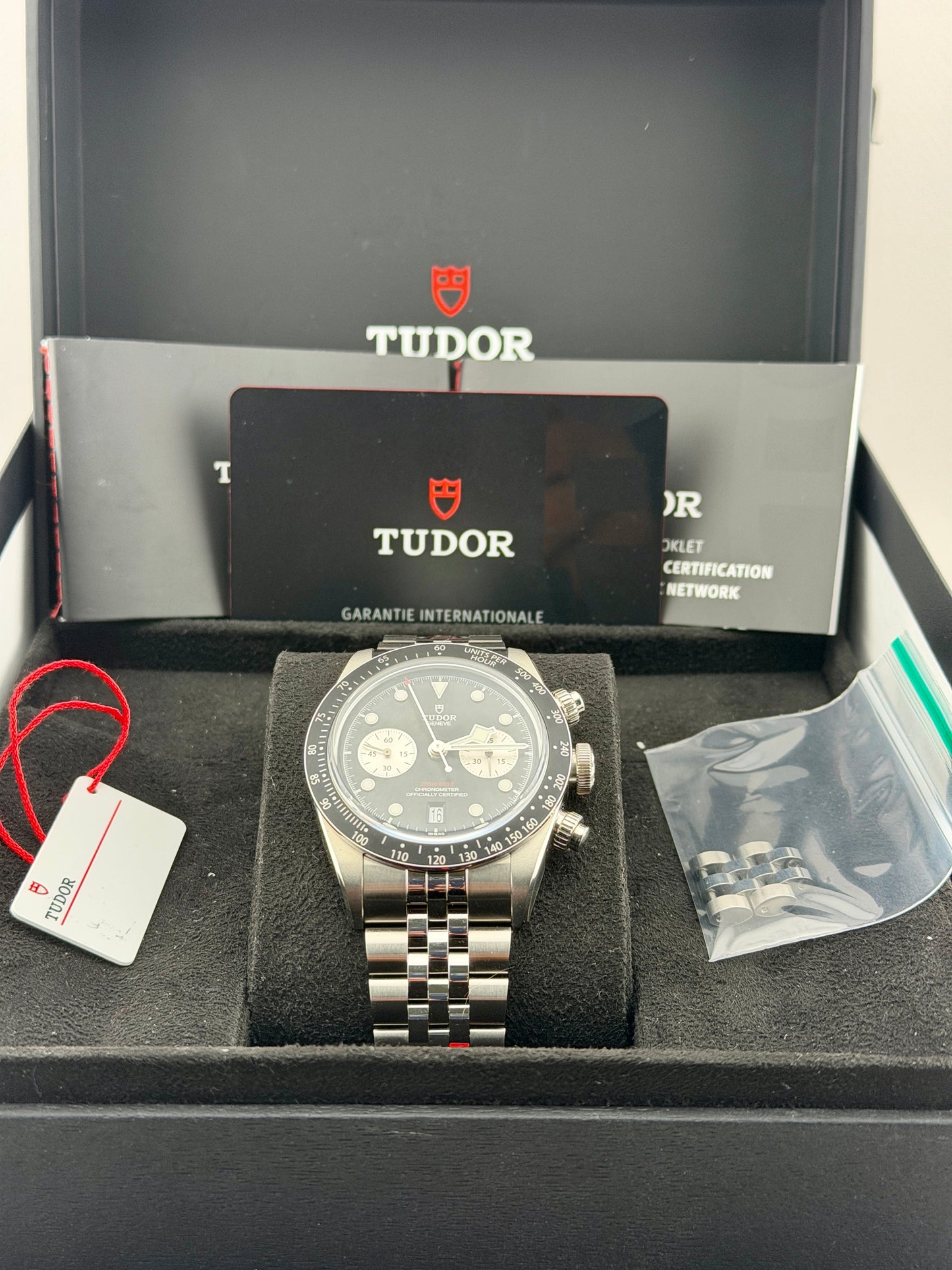 New 2026 TUDOR Black Bay Chrono Reverse Panda + Jubilee 41mm Full Set