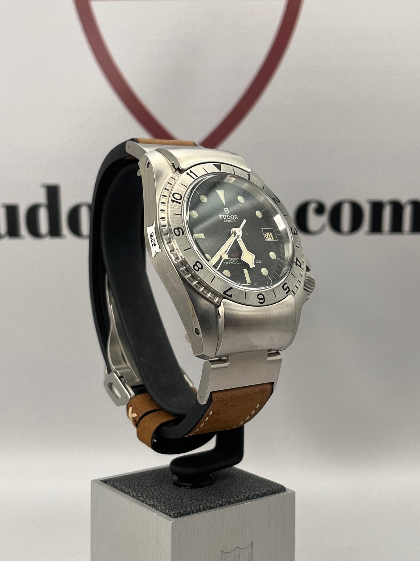 **BRAND NEW** 2025 TUDOR Black Bay P01 - 42mm - 70150