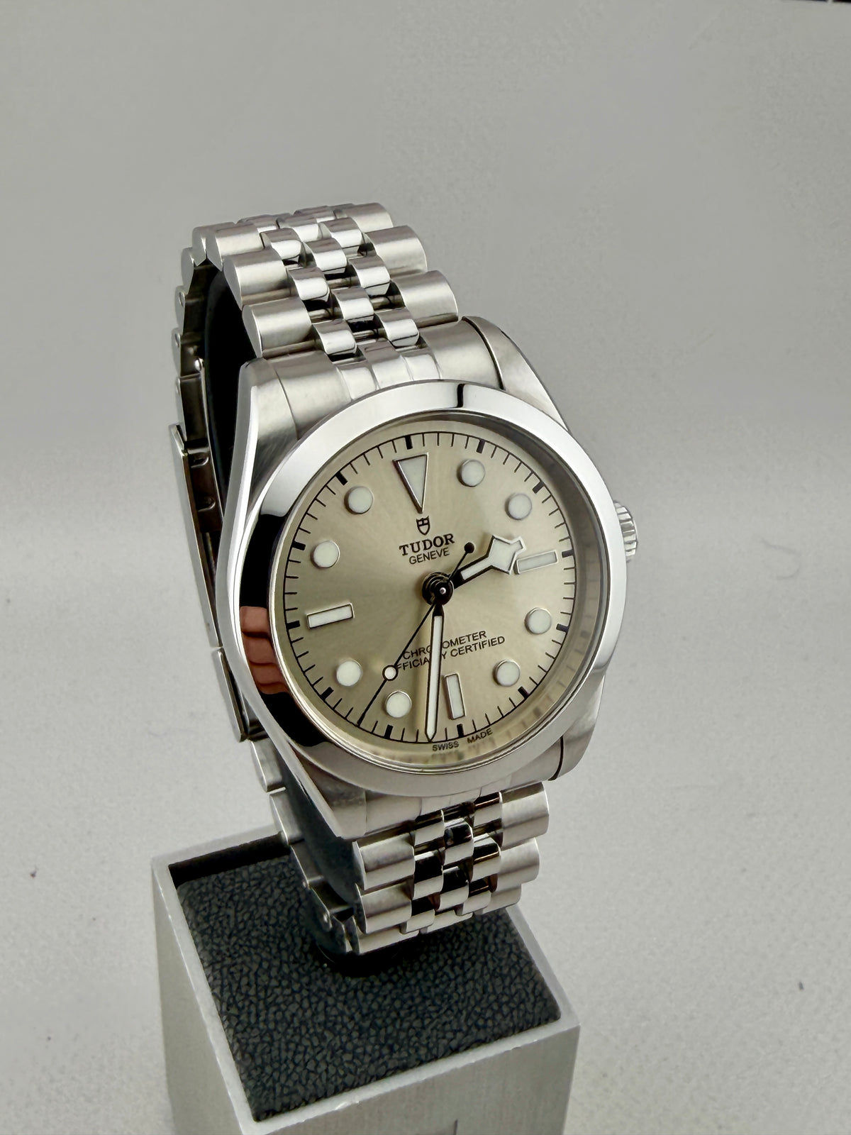 2023 TUDOR Black Bay One 36mm Champagne Dial M79640 Full Set Warranty