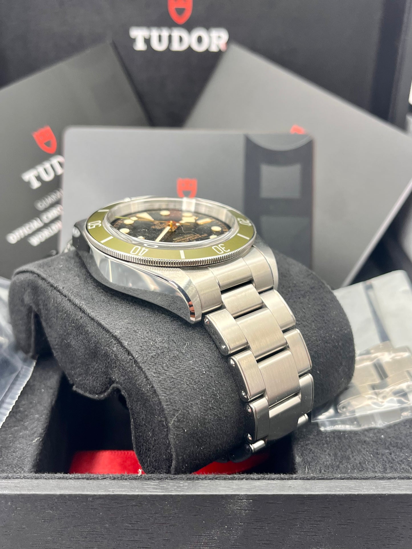 2022 TUDOR Black Bay 79230G 'Harrods' Edition - 41mm - Full Set