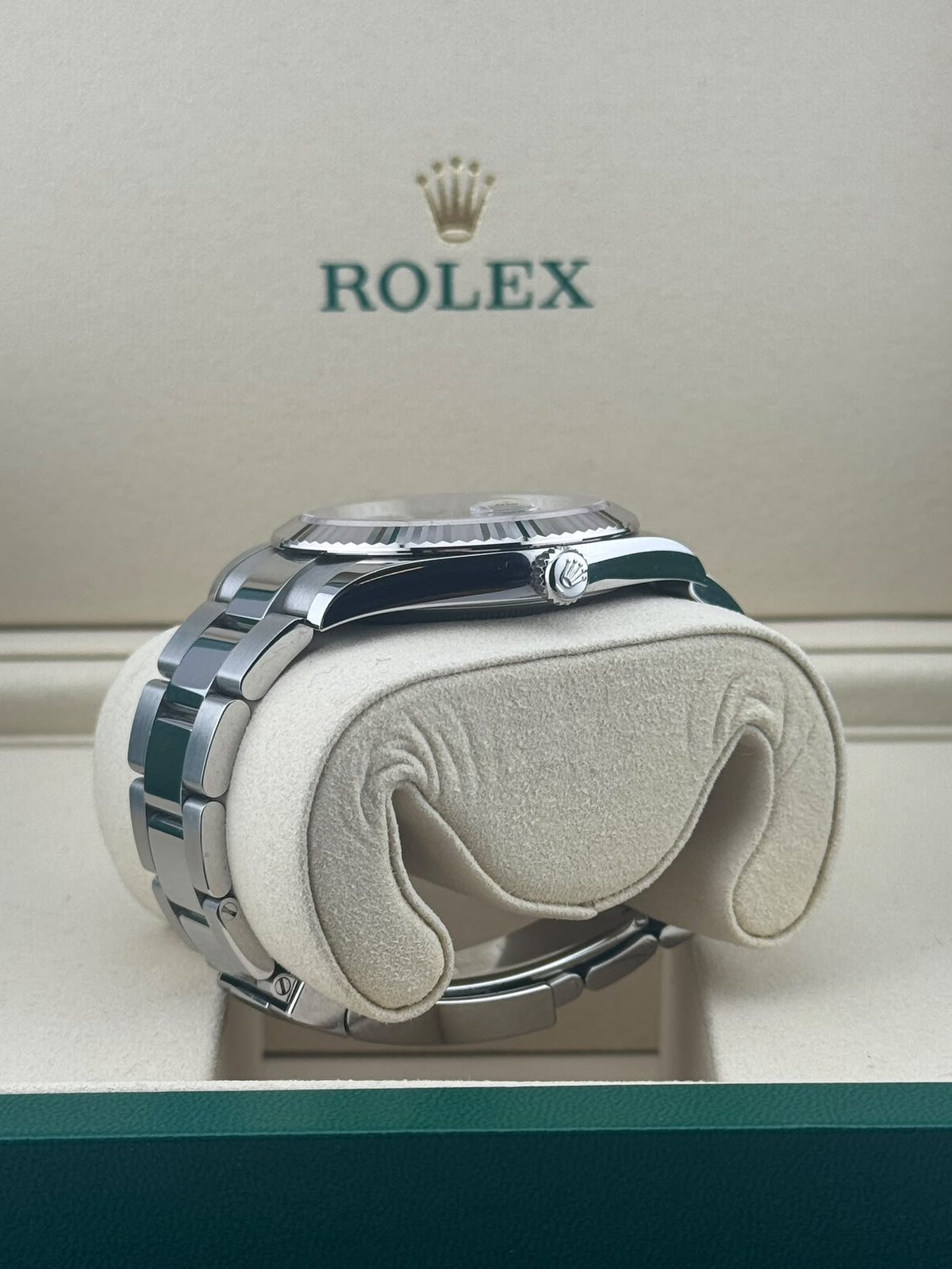 2026 ROLEX DateJust 126334 Ombre Dial 41mm Full Set