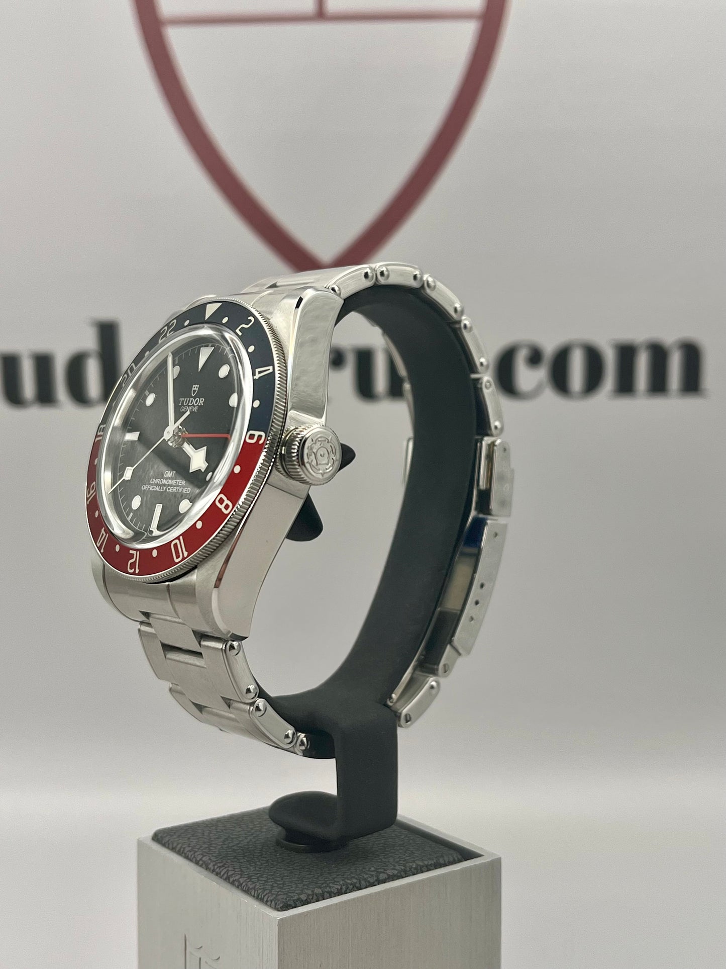 2025 **BRAND NEW** TUDOR Black Bay GMT 'Pepsi' - 79830RB - 2 x OEM Straps