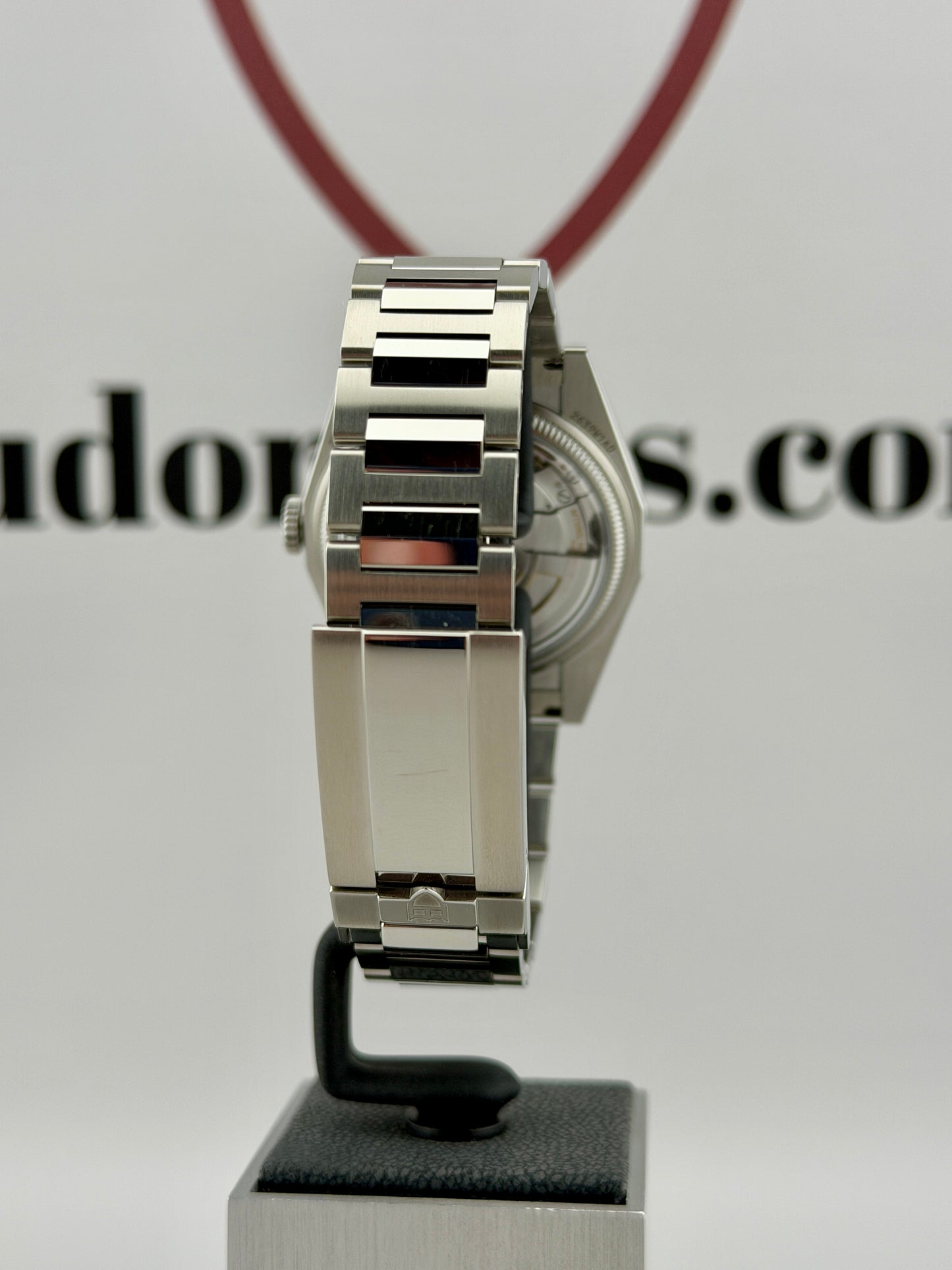 2026 TUDOR Monarch M2639W1A0U 39mm Full Set Warranty