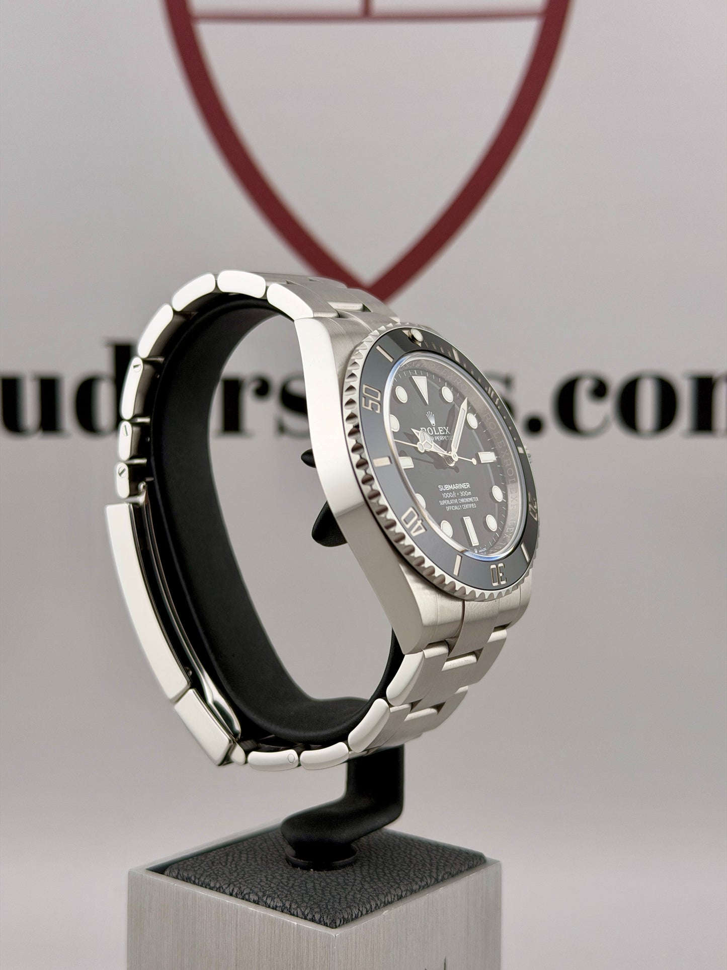 2022 ROLEX Submariner No Date 124060 40mm Full Set