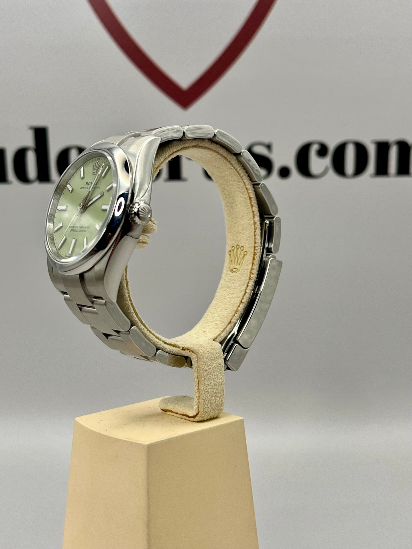 2025 *BRAND NEW* ROLEX OP34 Pistachio - 124200 - 34mm - Full Set