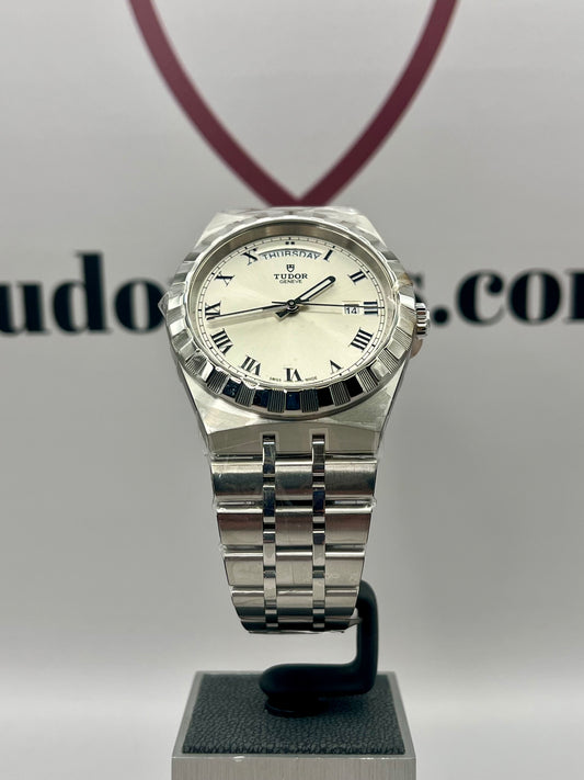 Dec 2025 *UNWORN* TUDOR Royal Day/Date Silver Dial - M28600 - 41mm - Full Set