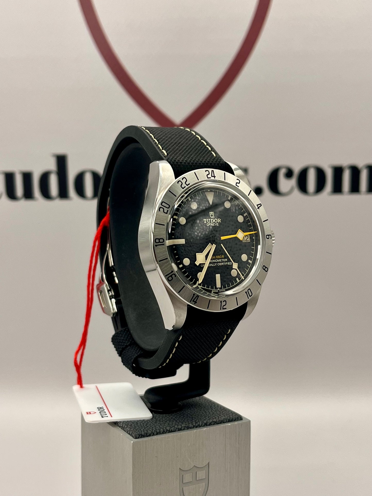 2025 TUDOR Black Bay Pro - 39mm - M79470 - Full Set