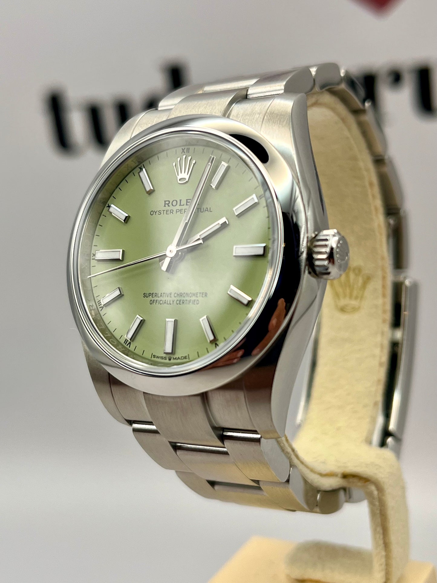 2025 *BRAND NEW* ROLEX OP34 Pistachio - 124200 - 34mm - Full Set