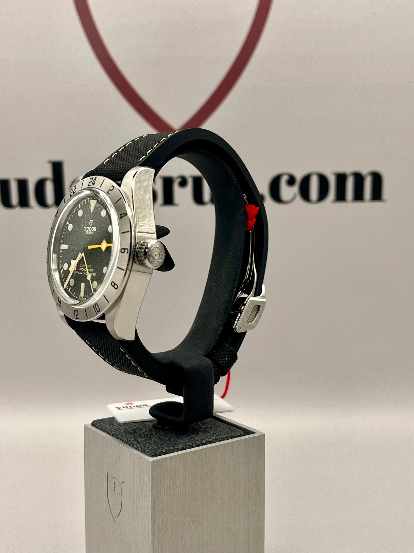 2025 TUDOR Black Bay Pro - 39mm - M79470 - Full Set