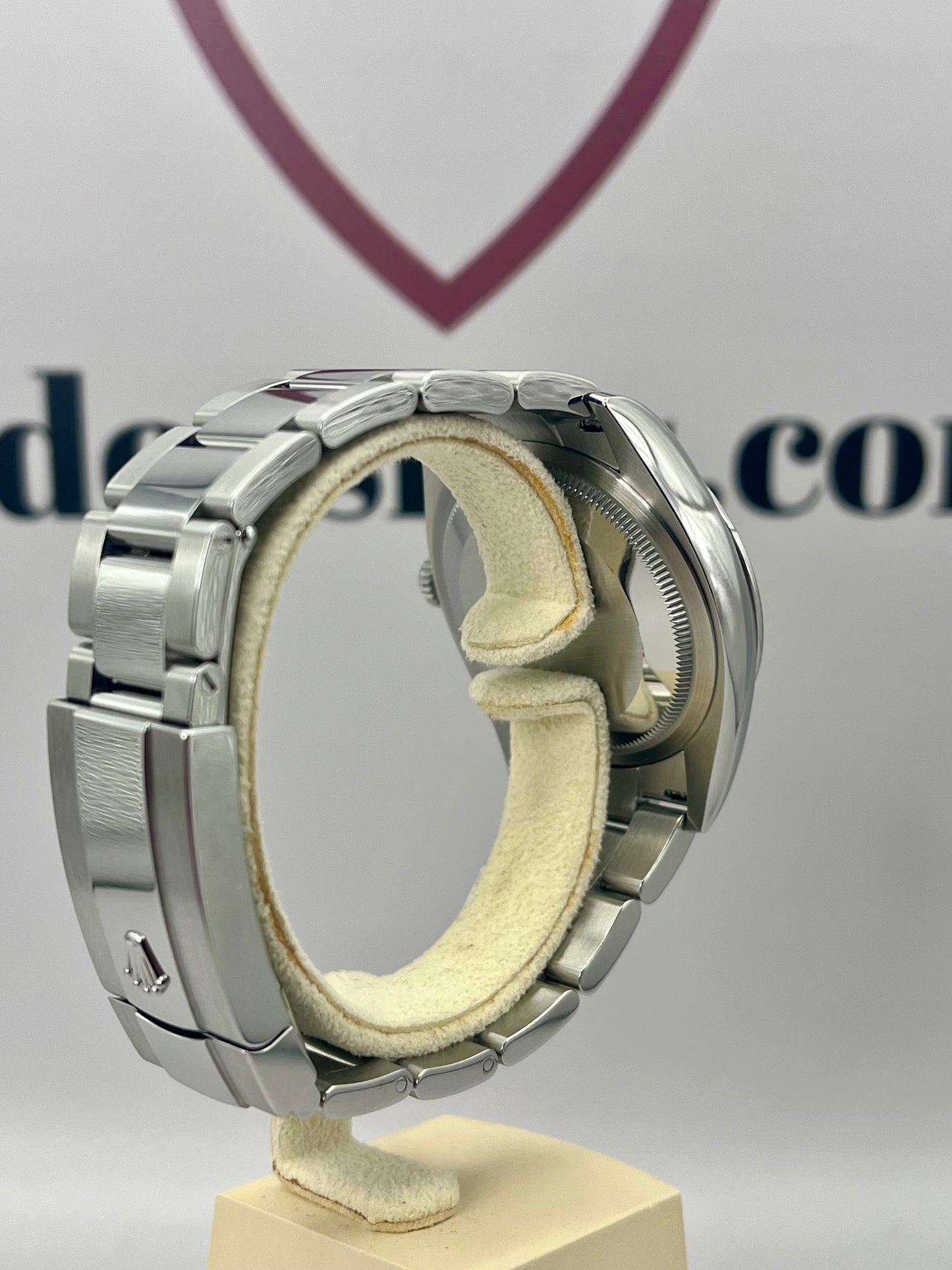 2025 ROLEX Datejust 36mm - 126200 - Stunning Blue Dial - Full Set