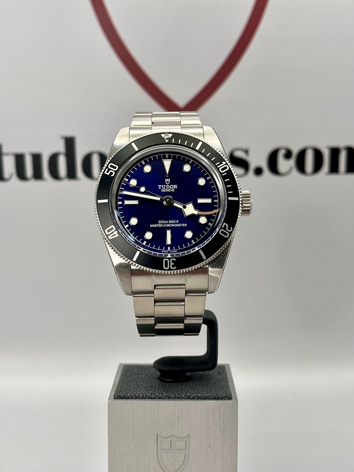 2025 **UNWORN** TUDOR Black Bay 68 - 43mm - M7943A1A0NU