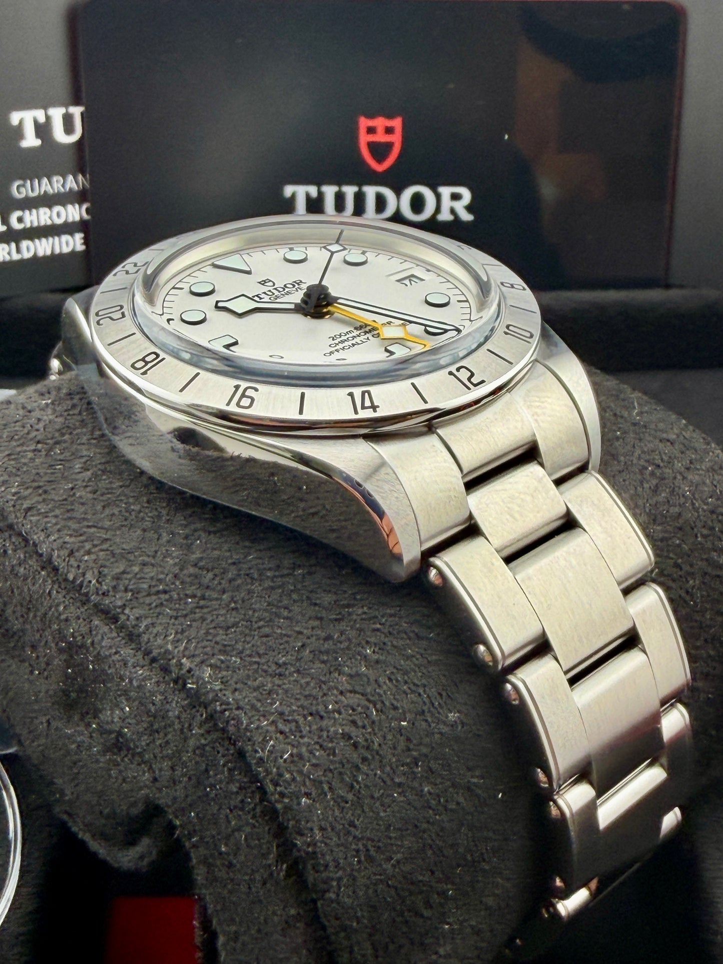 New/Unworn 2026 TUDOR Black Bay Pro Opaline 79470 39mm Full Set