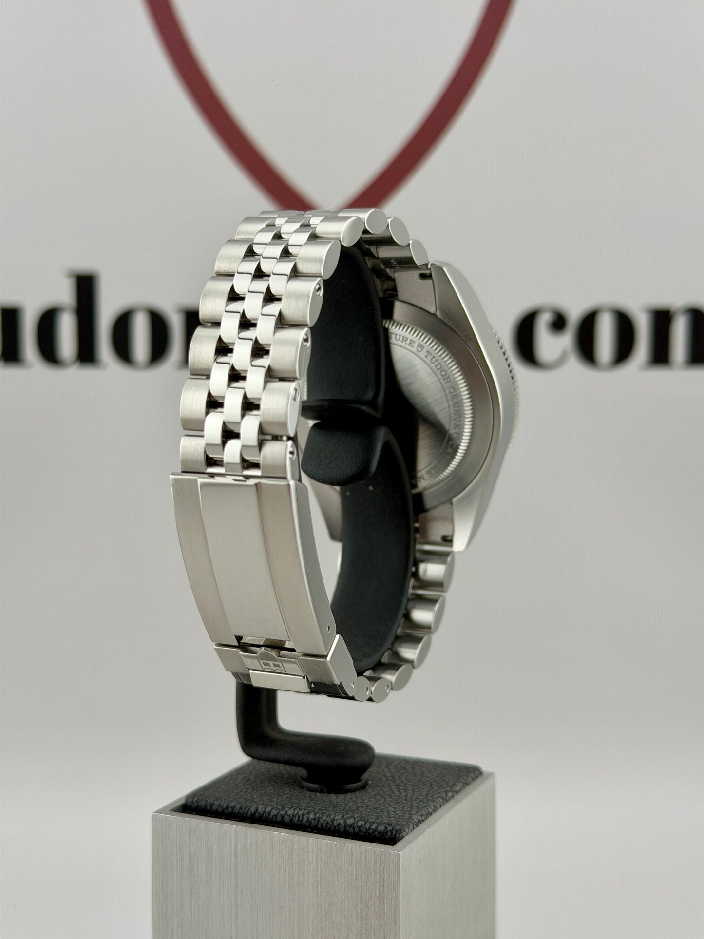 04/2026 TUDOR Black Bay 58 GMT 7939G1A0NRU Jubilee Strap 39mm Full Set