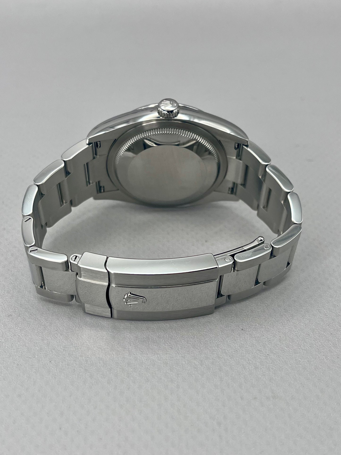 2025 ROLEX Datejust 36mm - 126200 - Stunning Blue Dial - Full Set