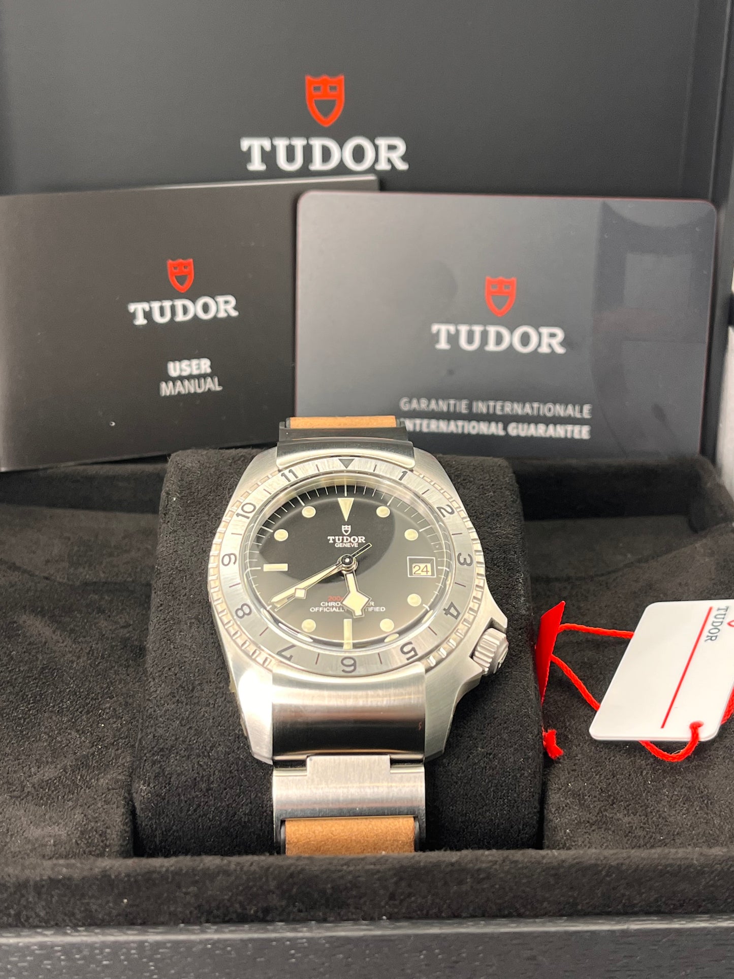 **BRAND NEW** 2025 TUDOR Black Bay P01 - 42mm - 70150