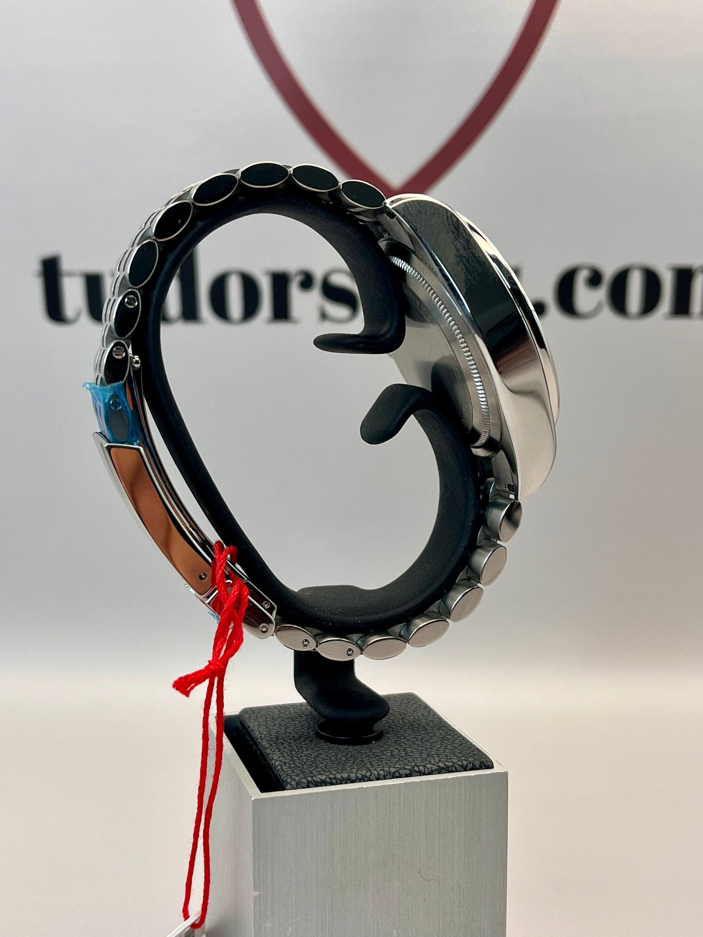 2025 *UNWORN* TUDOR Black Bay Chrono Flamingo - 79360N - 41mm - Full Set