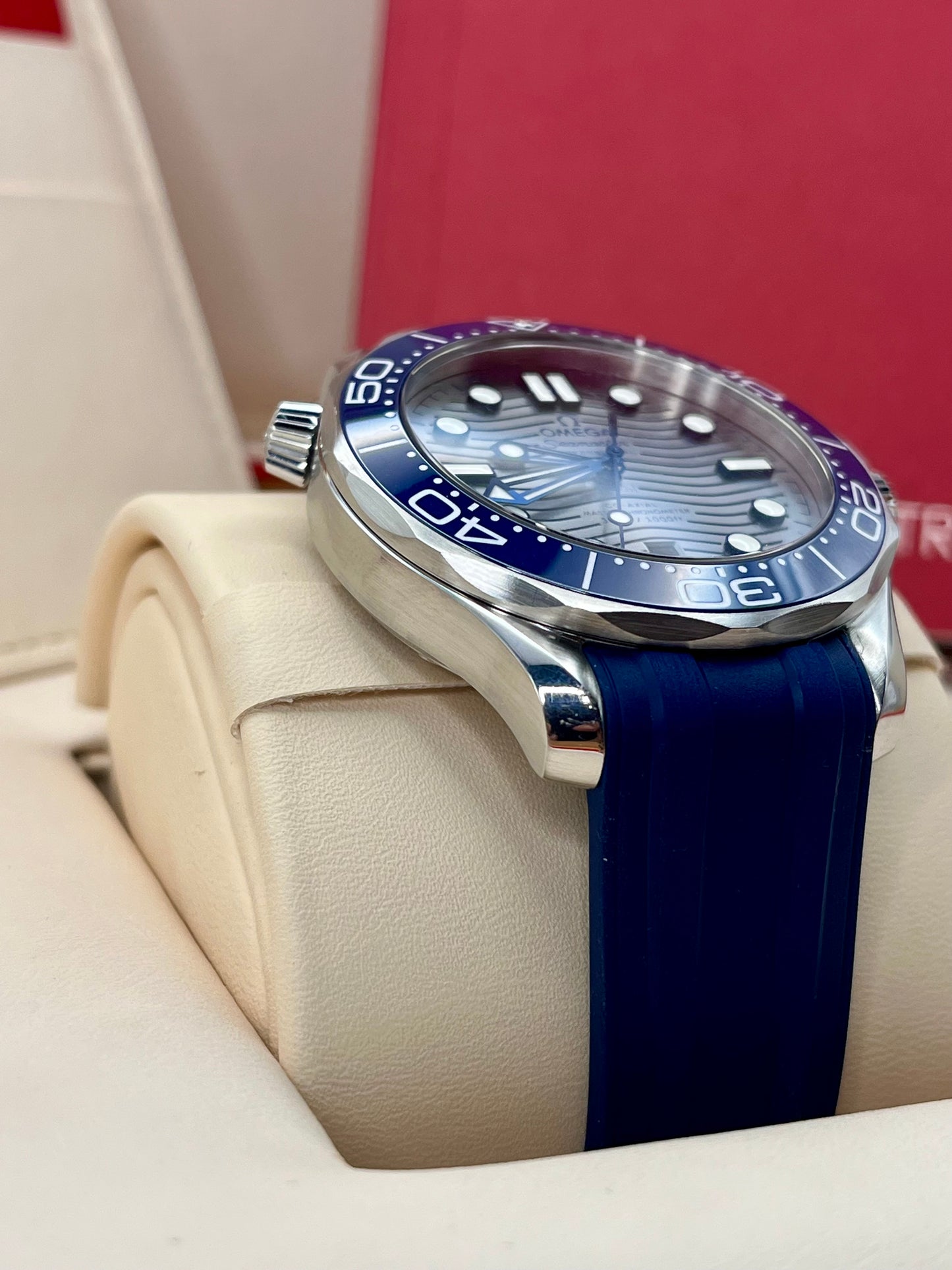 OMEGA Seamaster Diver 300M - 42 mm - 210.32.42.20.06.001