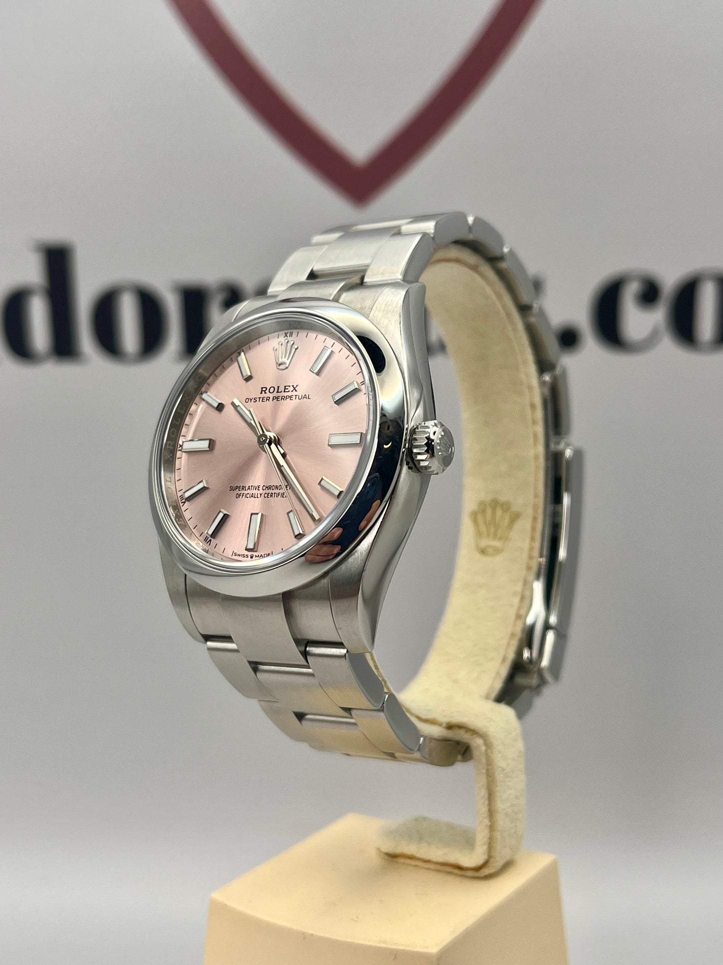 2025 ROLEX Oyster Perpetual Pink Dial - 124200 - 34mm - Full Set