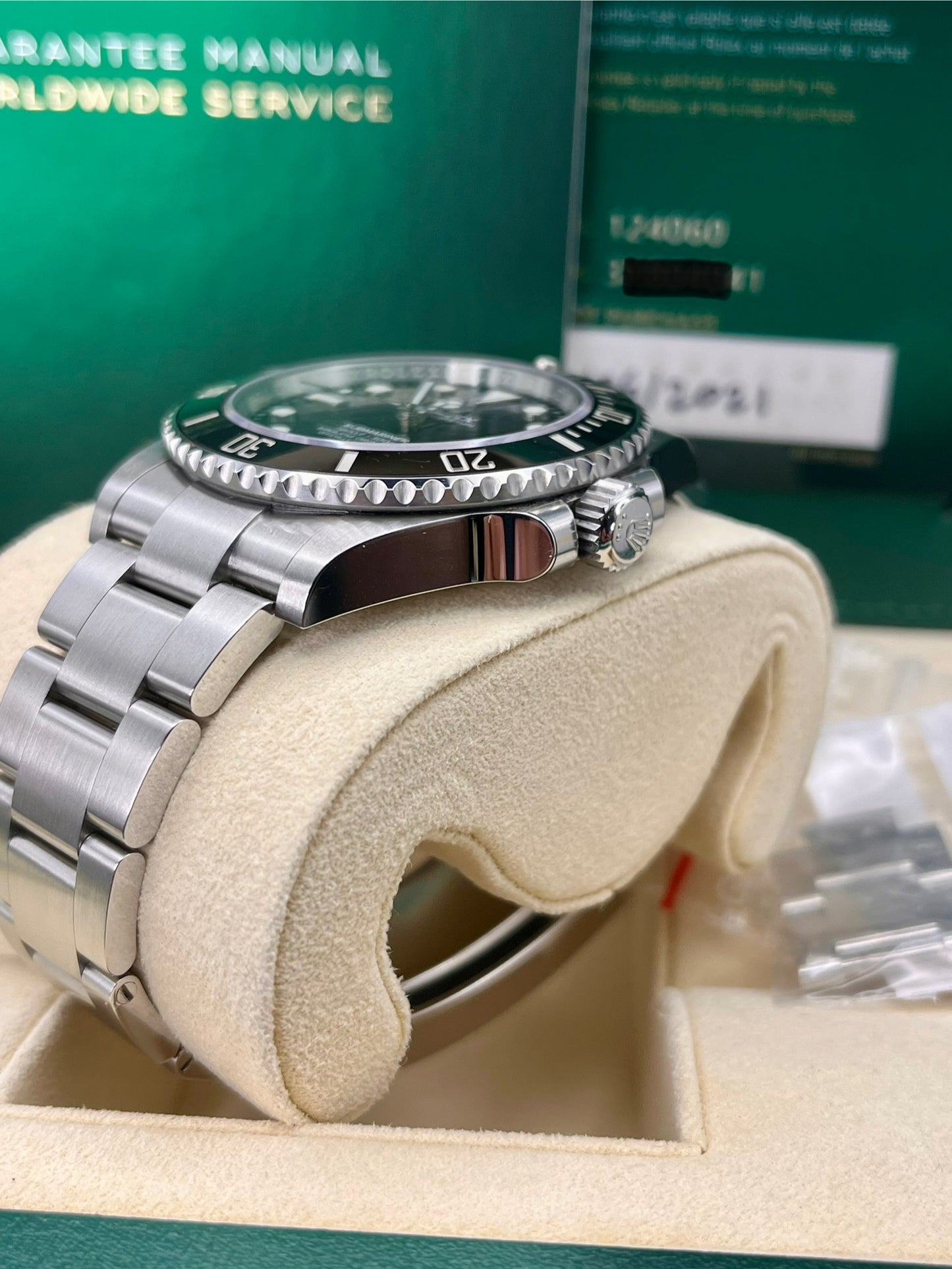 2021 ROLEX Submariner - 124060 - 40 mm - Full Set - Warranty